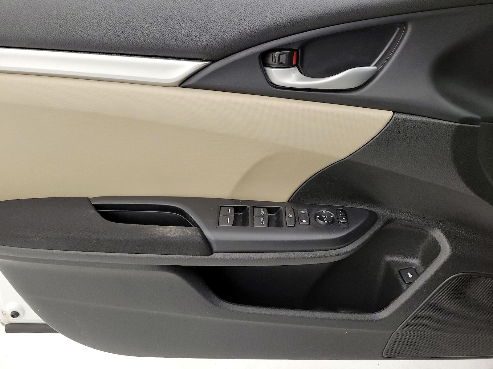 2019 Honda Civic LX - Photo 13