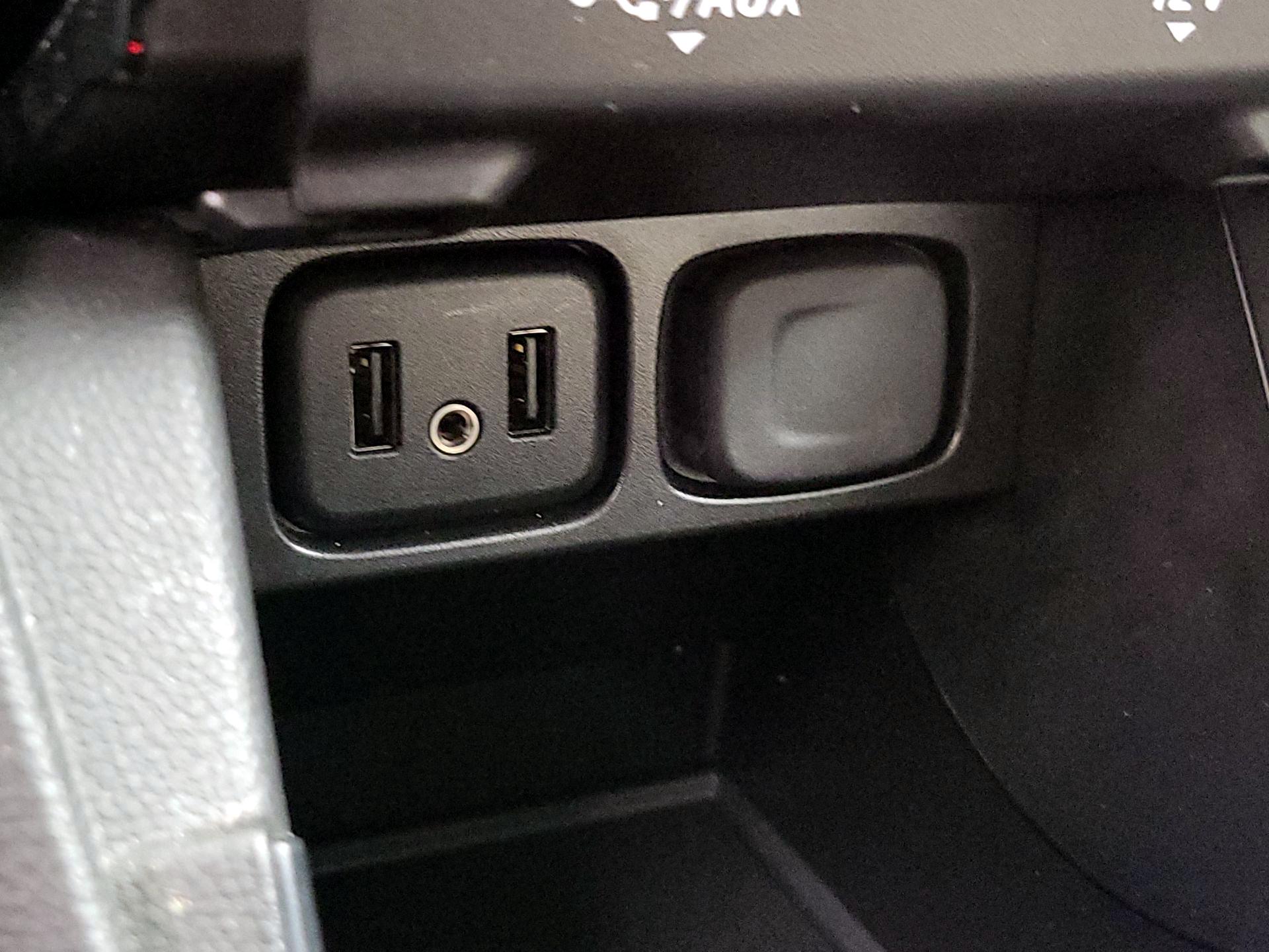 Thumbnail: 2018 Buick Encore - 18