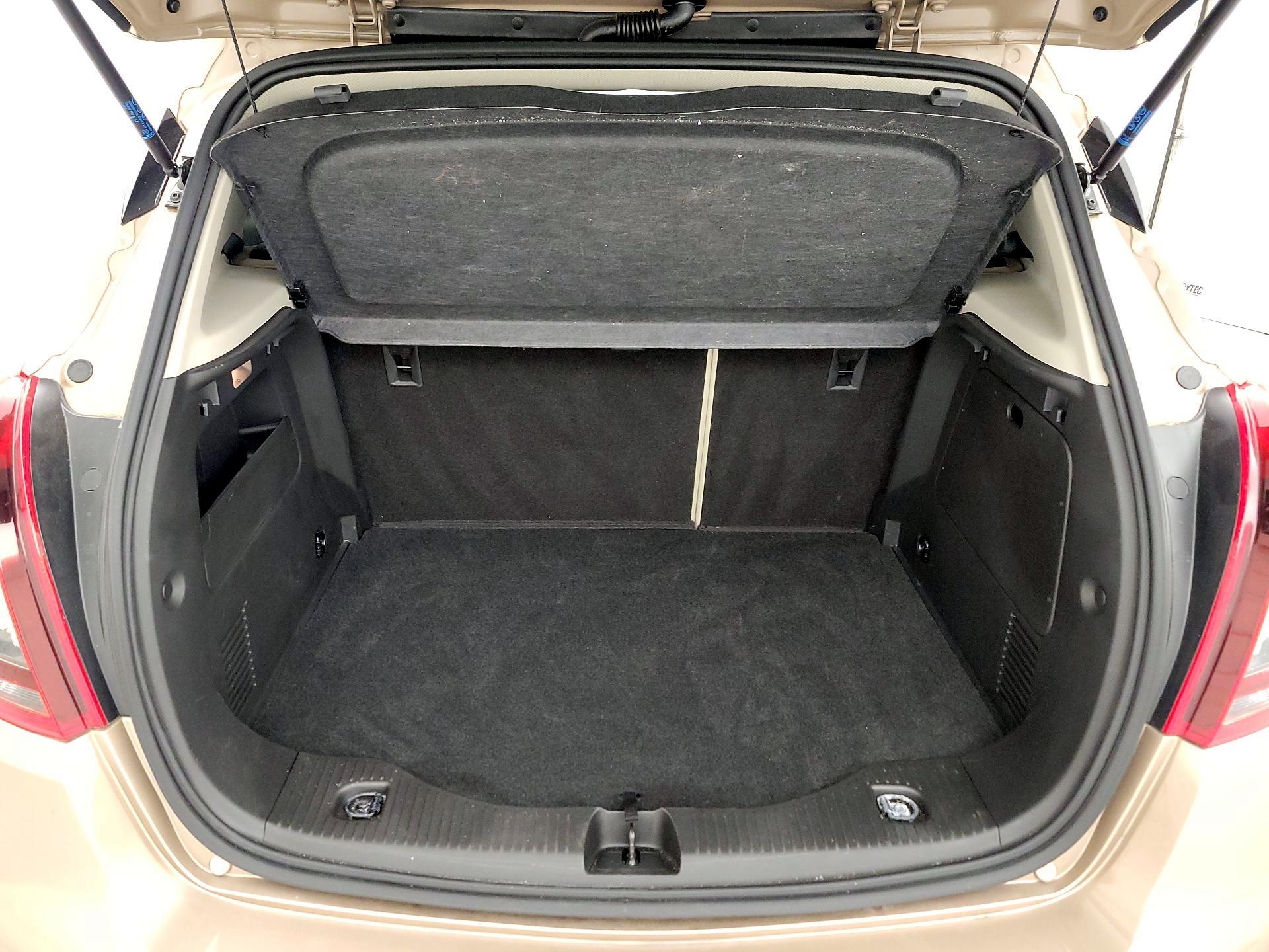 Thumbnail: 2018 Buick Encore - 20