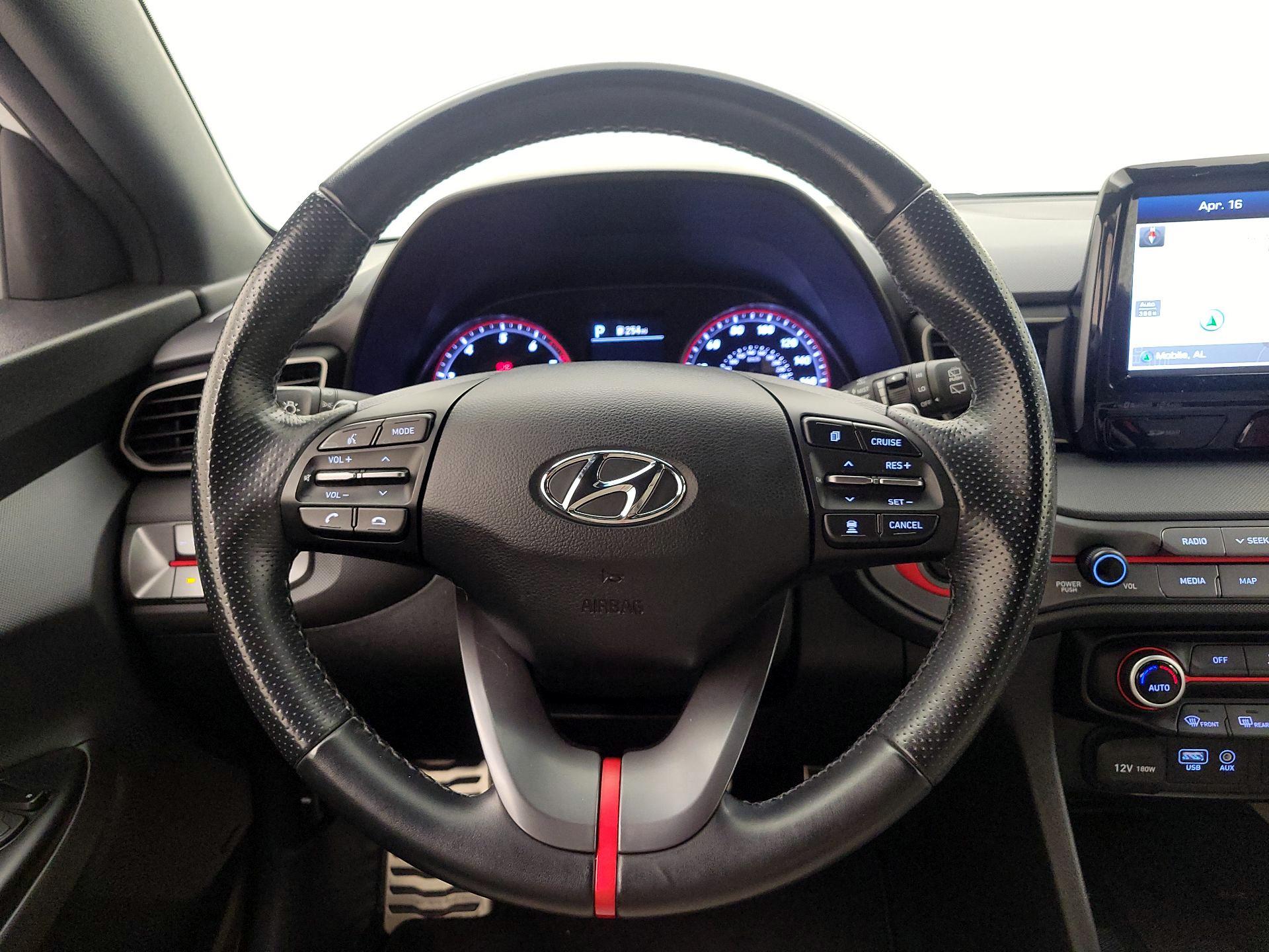 Thumbnail: 2020 Hyundai Veloster - 10