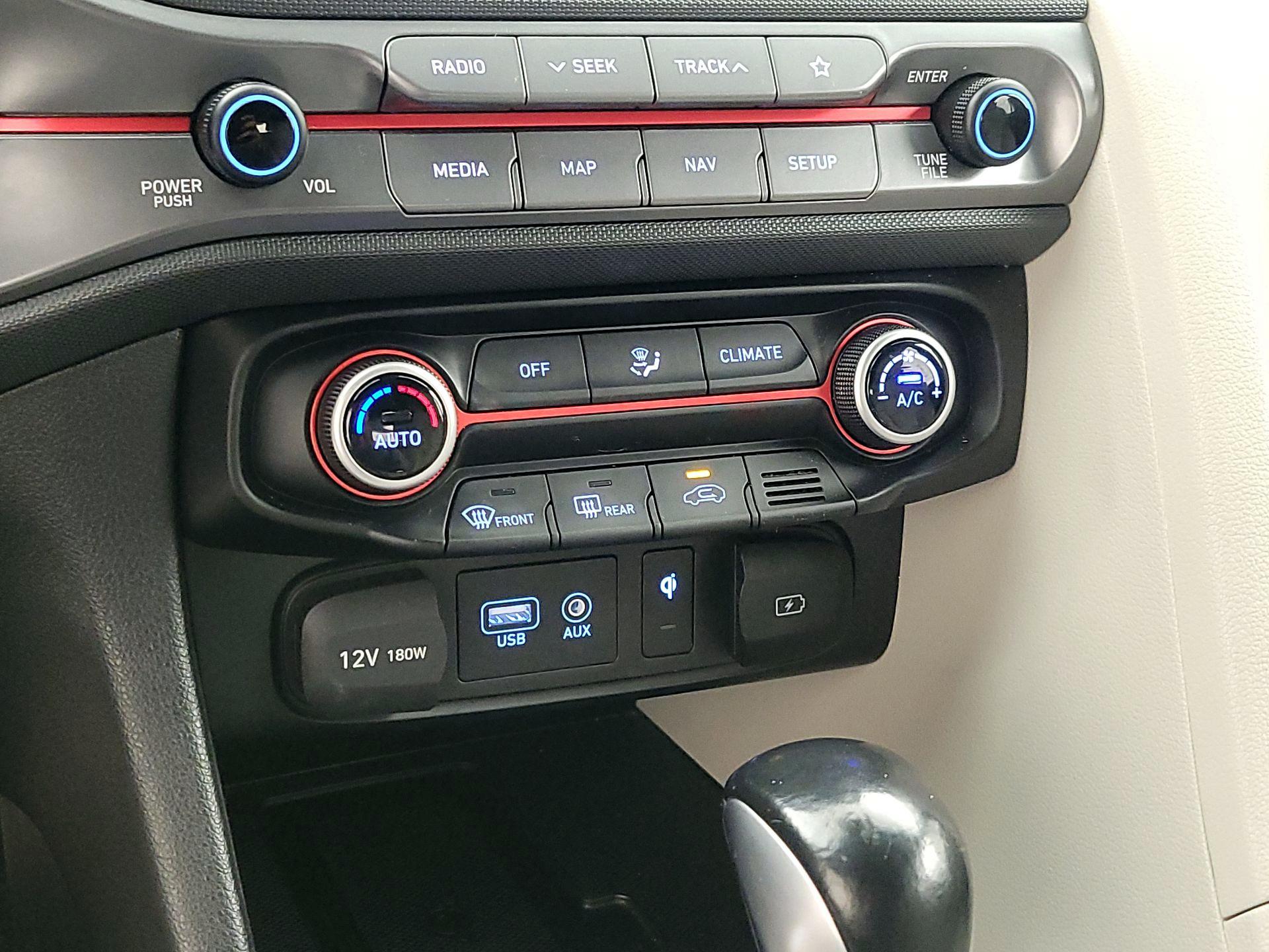 Thumbnail: 2020 Hyundai Veloster - 16