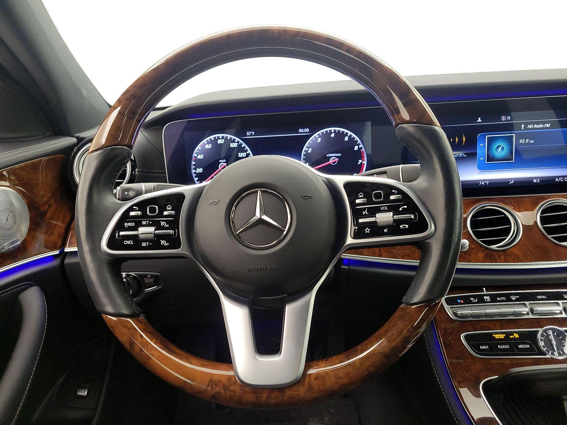 Thumbnail: 2019 Mercedes-Benz E-Class - 10