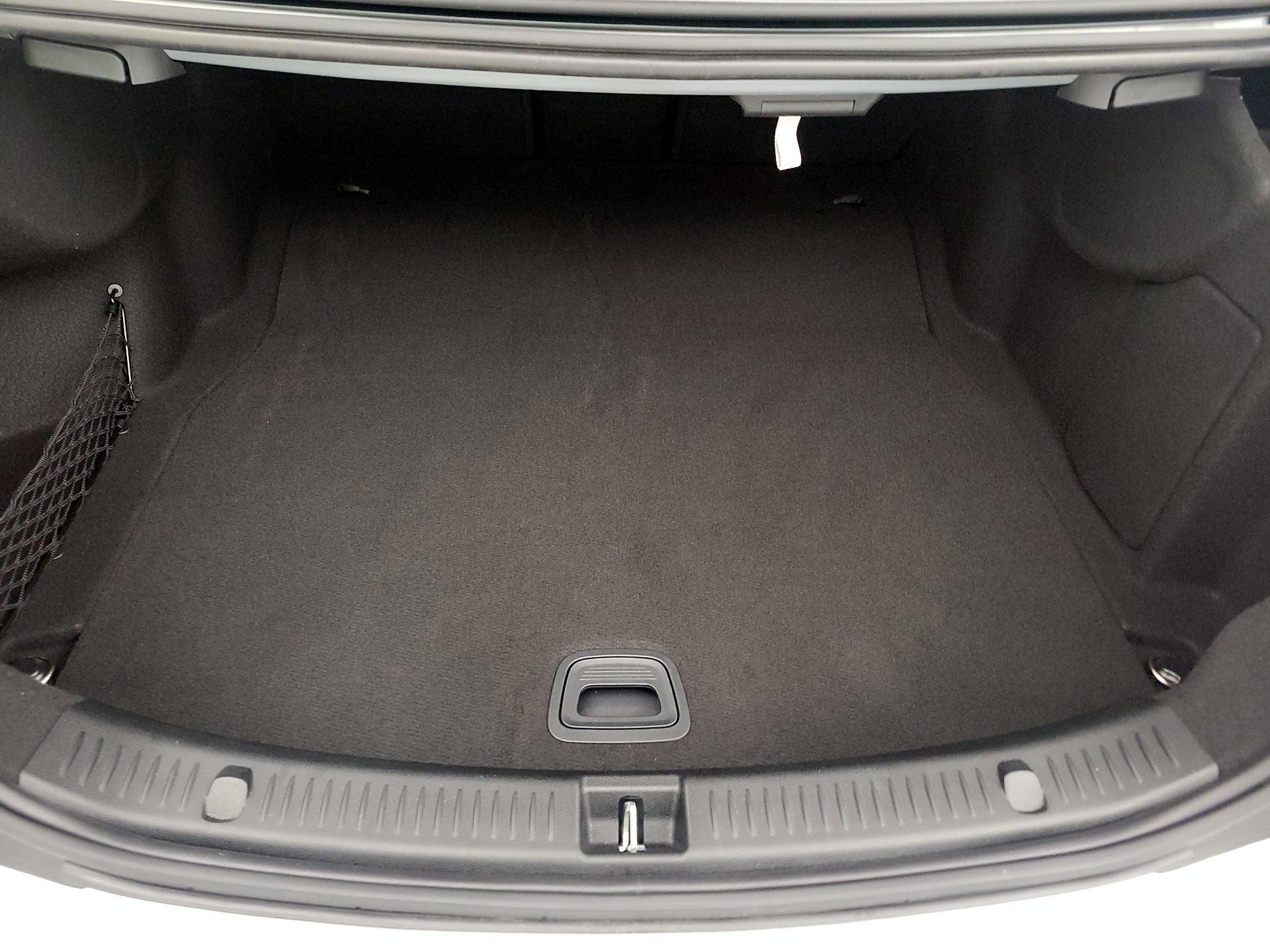 Thumbnail: 2019 Mercedes-Benz E-Class - 20