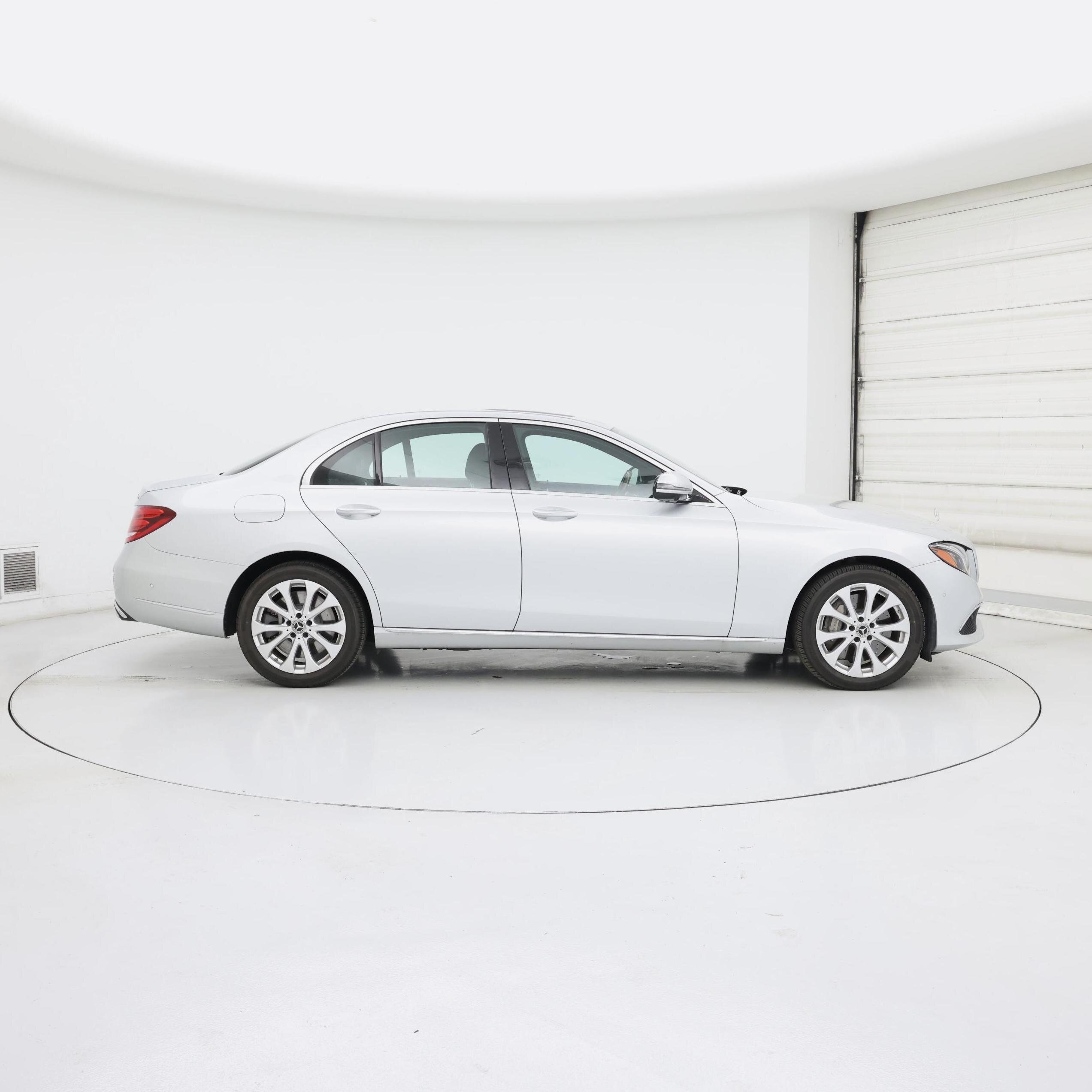 Thumbnail: 2019 Mercedes-Benz E-Class - 7