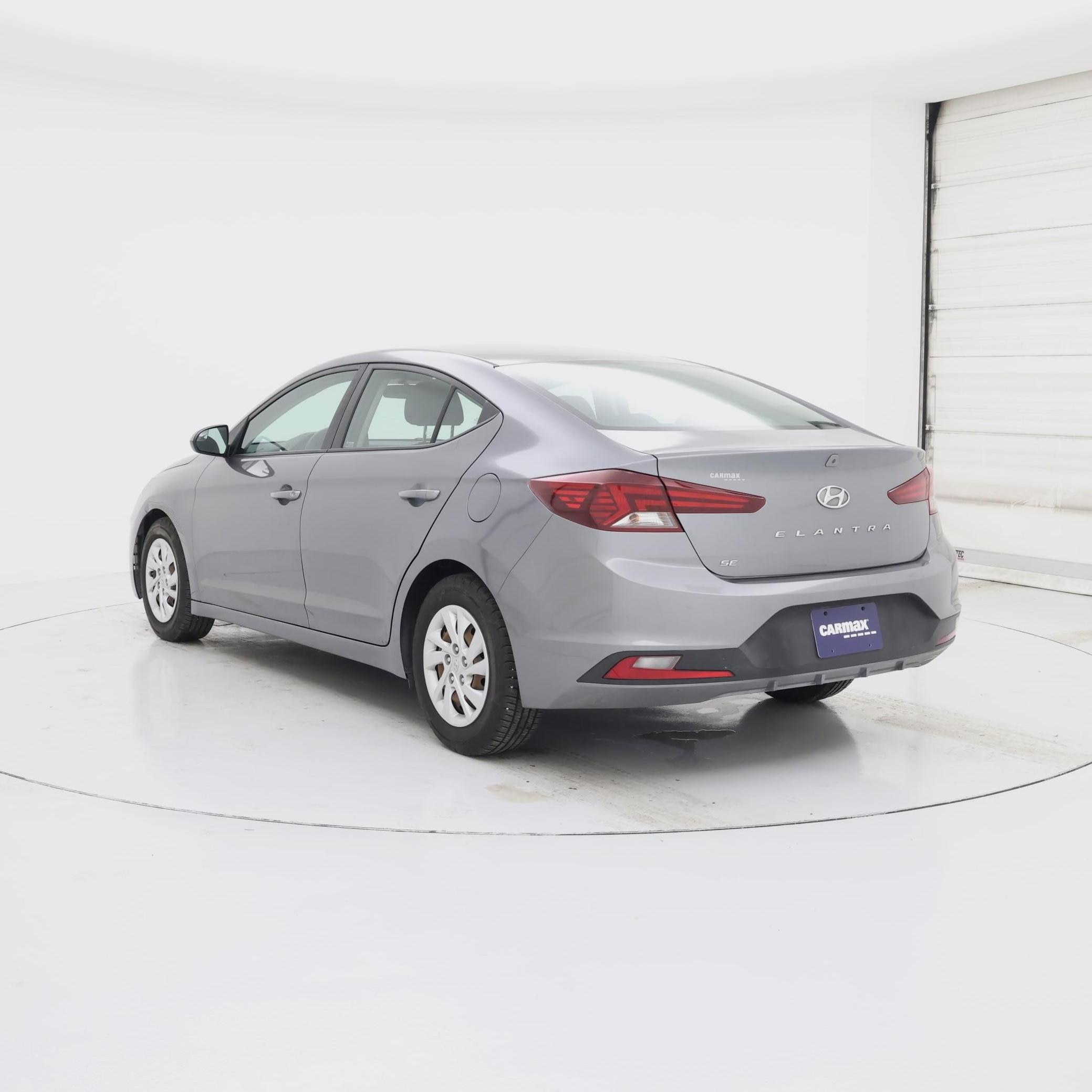 Thumbnail: 2019 Hyundai Elantra - 2