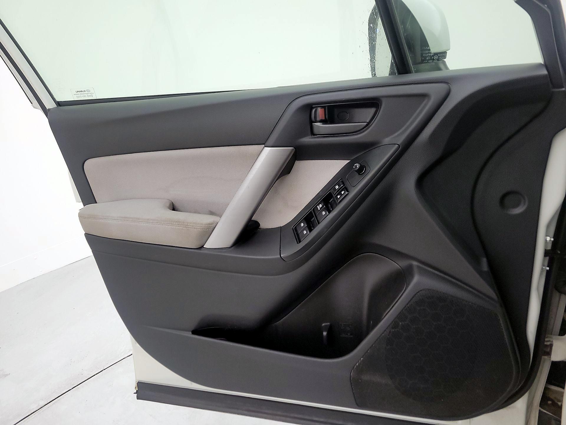 Thumbnail: 2015 Subaru Forester - 12