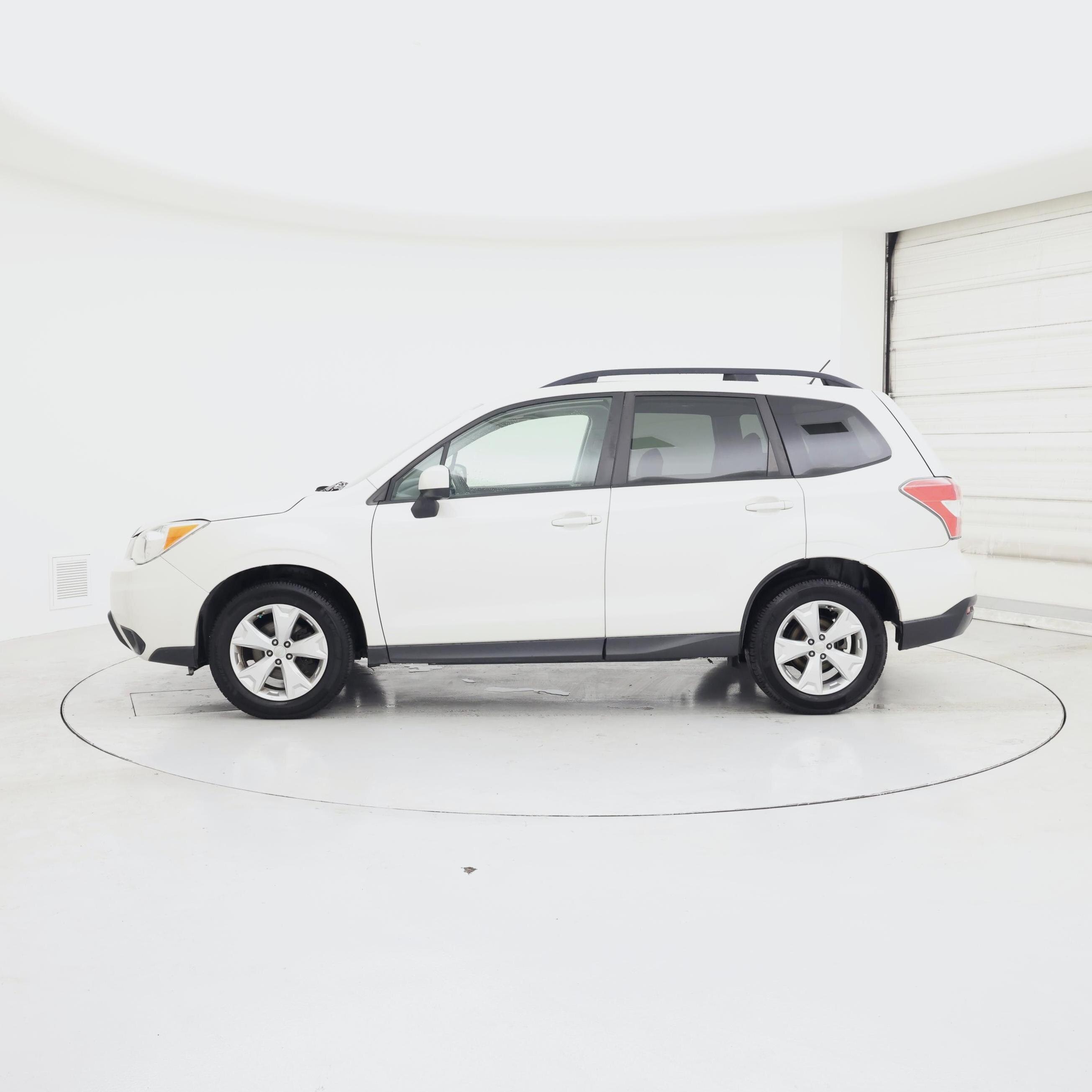 Thumbnail: 2015 Subaru Forester - 3