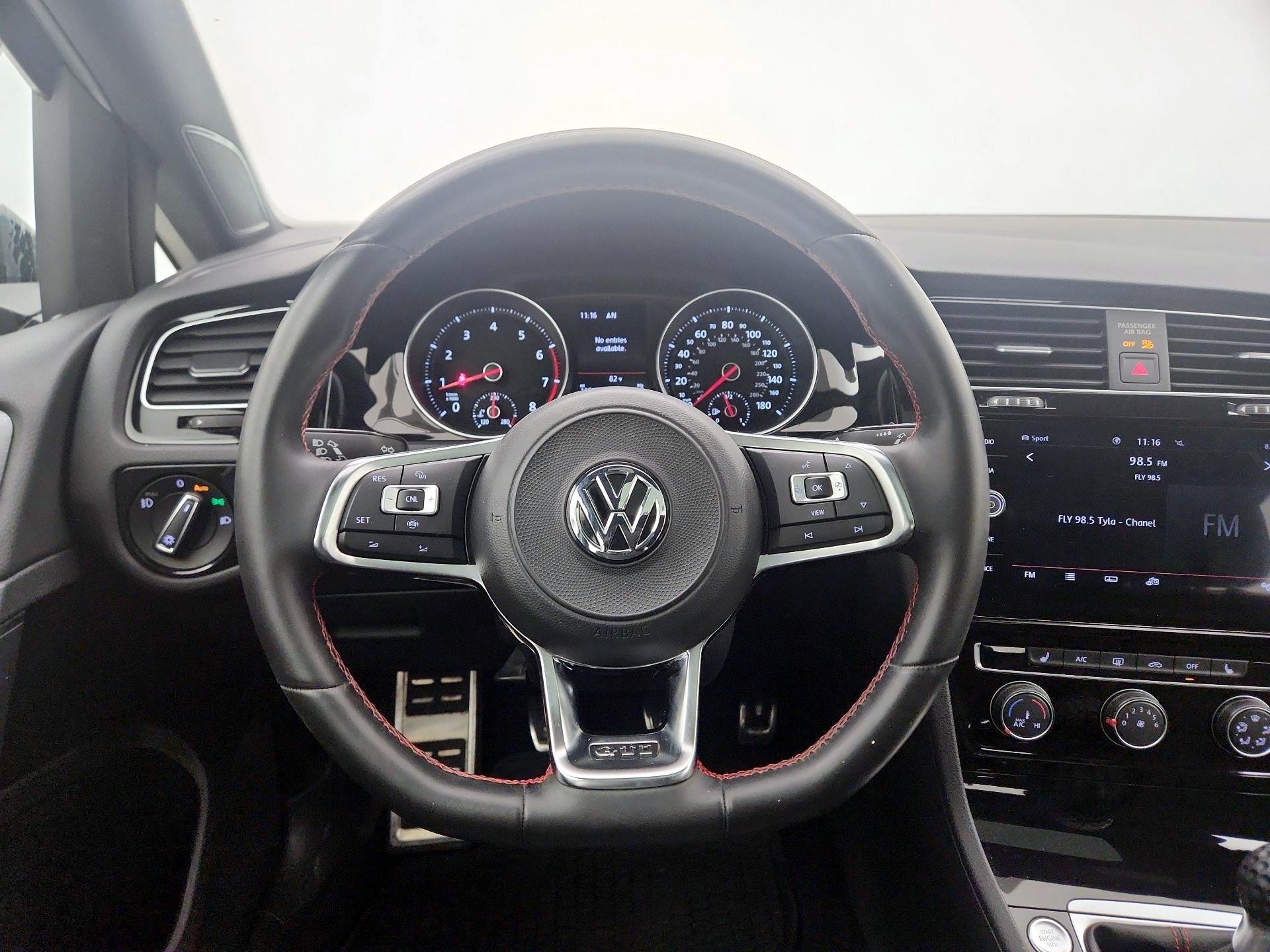 Thumbnail: 2020 Volkswagen Golf - 10