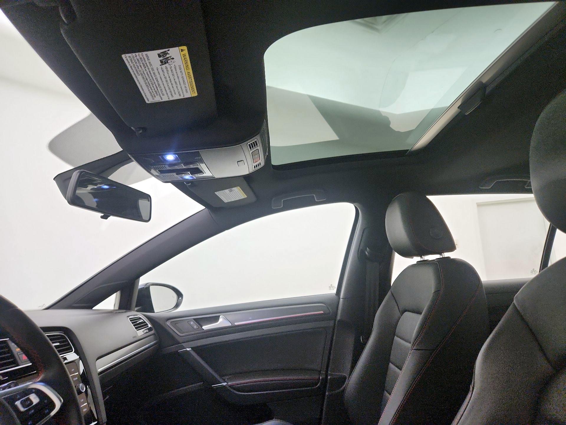 Thumbnail: 2020 Volkswagen Golf - 19