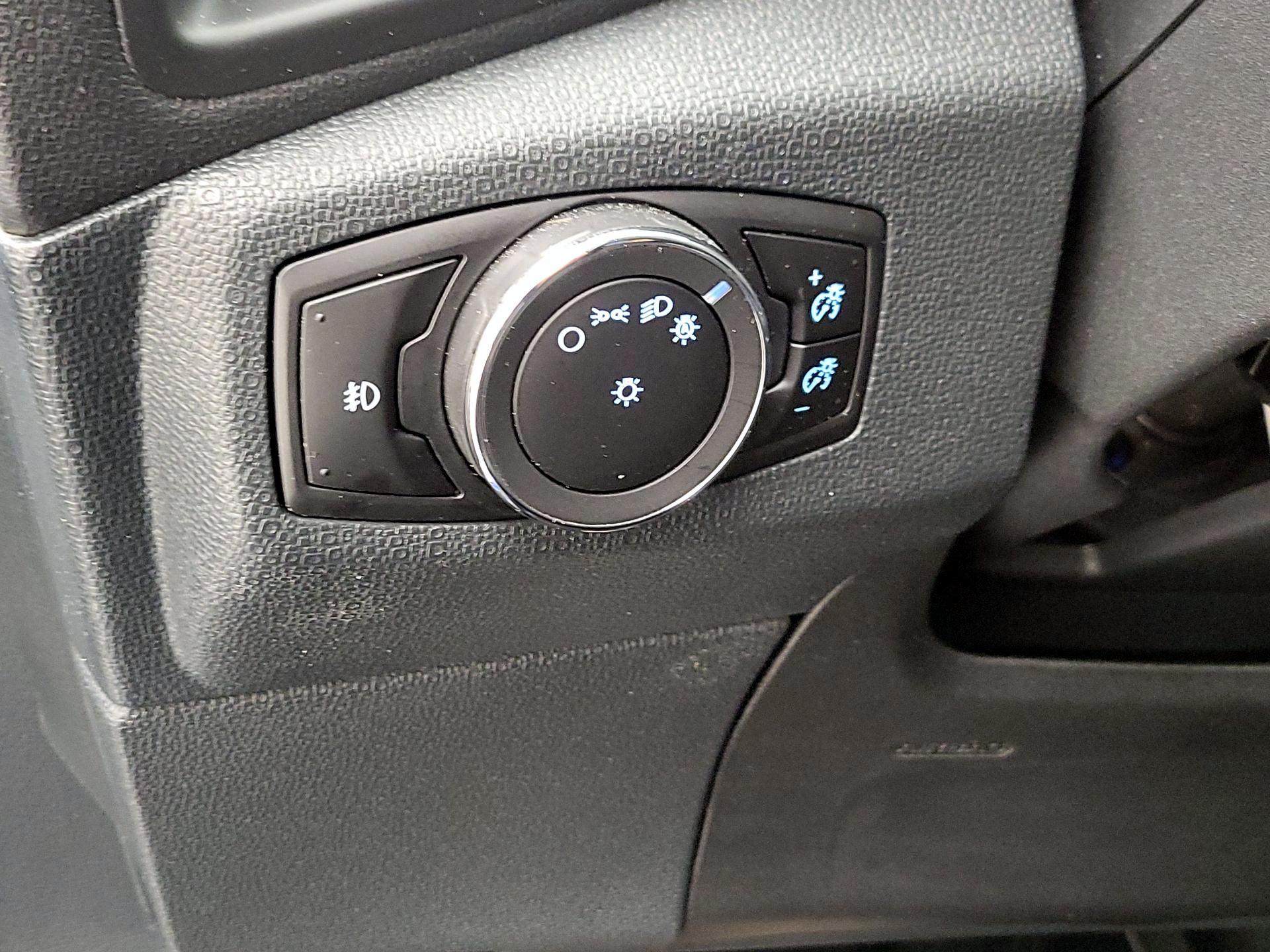 Thumbnail: 2019 Ford EcoSport - 13