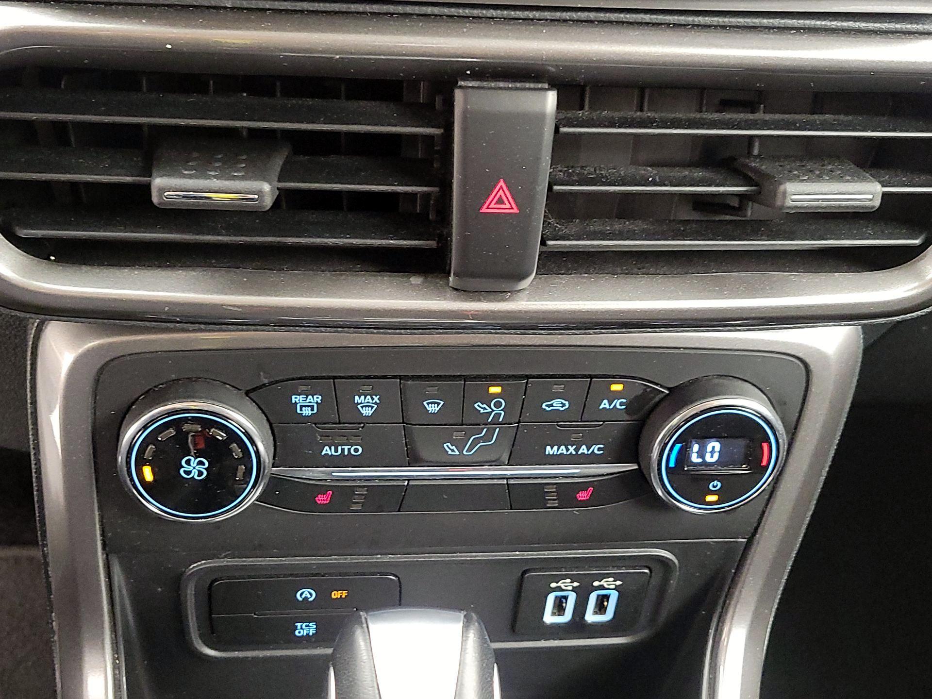 Thumbnail: 2019 Ford EcoSport - 16