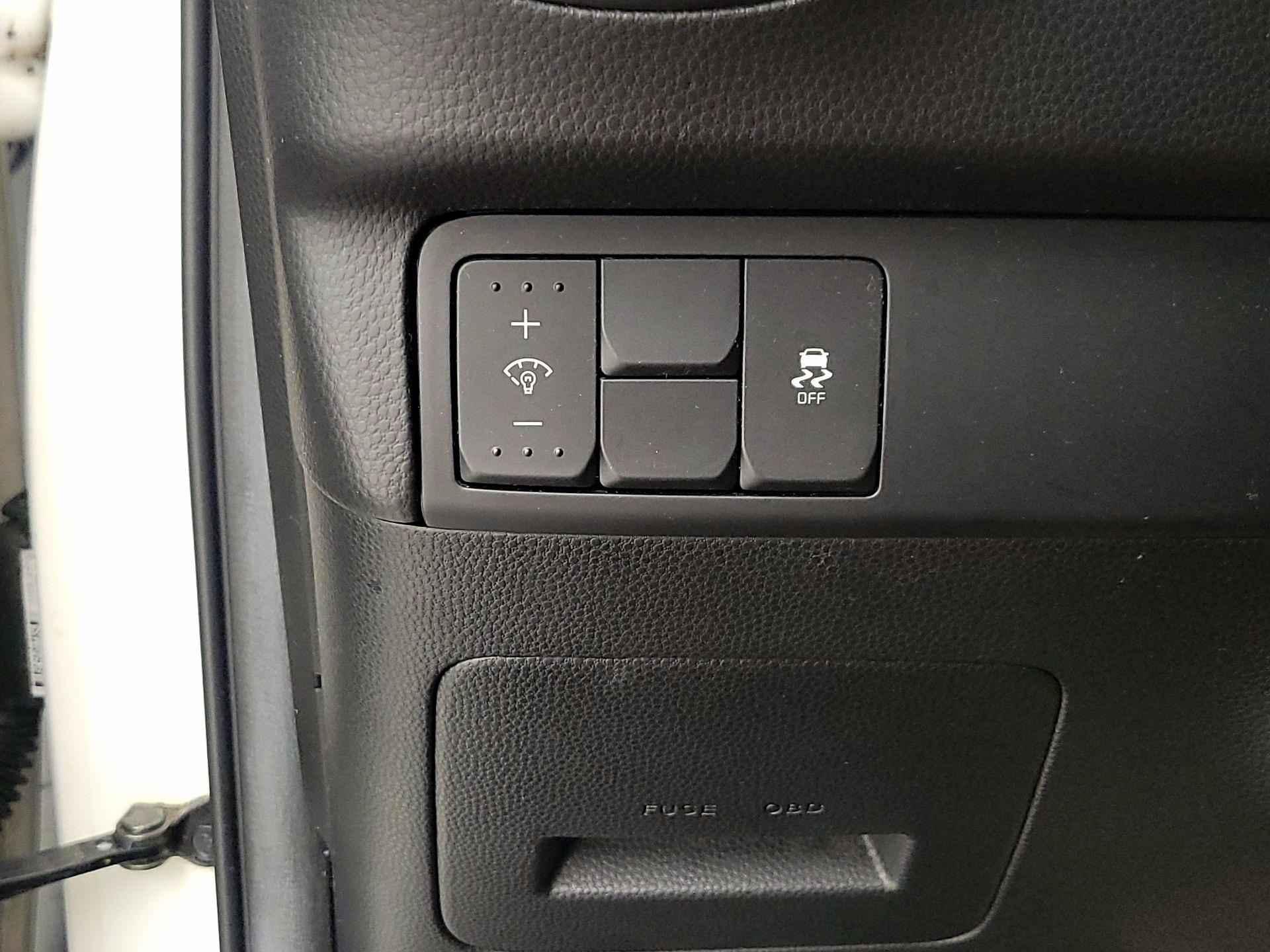 Thumbnail: 2018 Kia Soul - 13