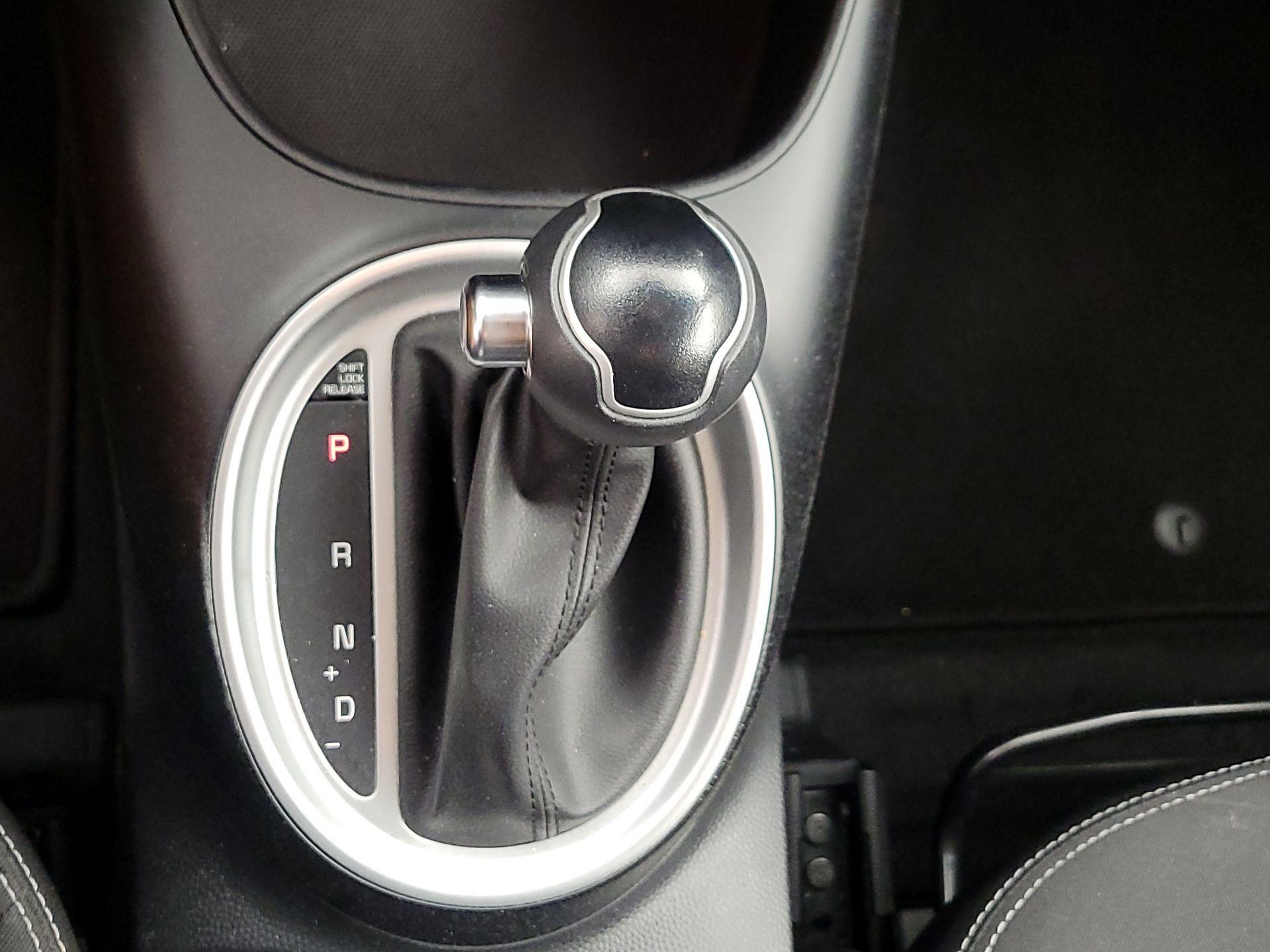 Thumbnail: 2018 Kia Soul - 16