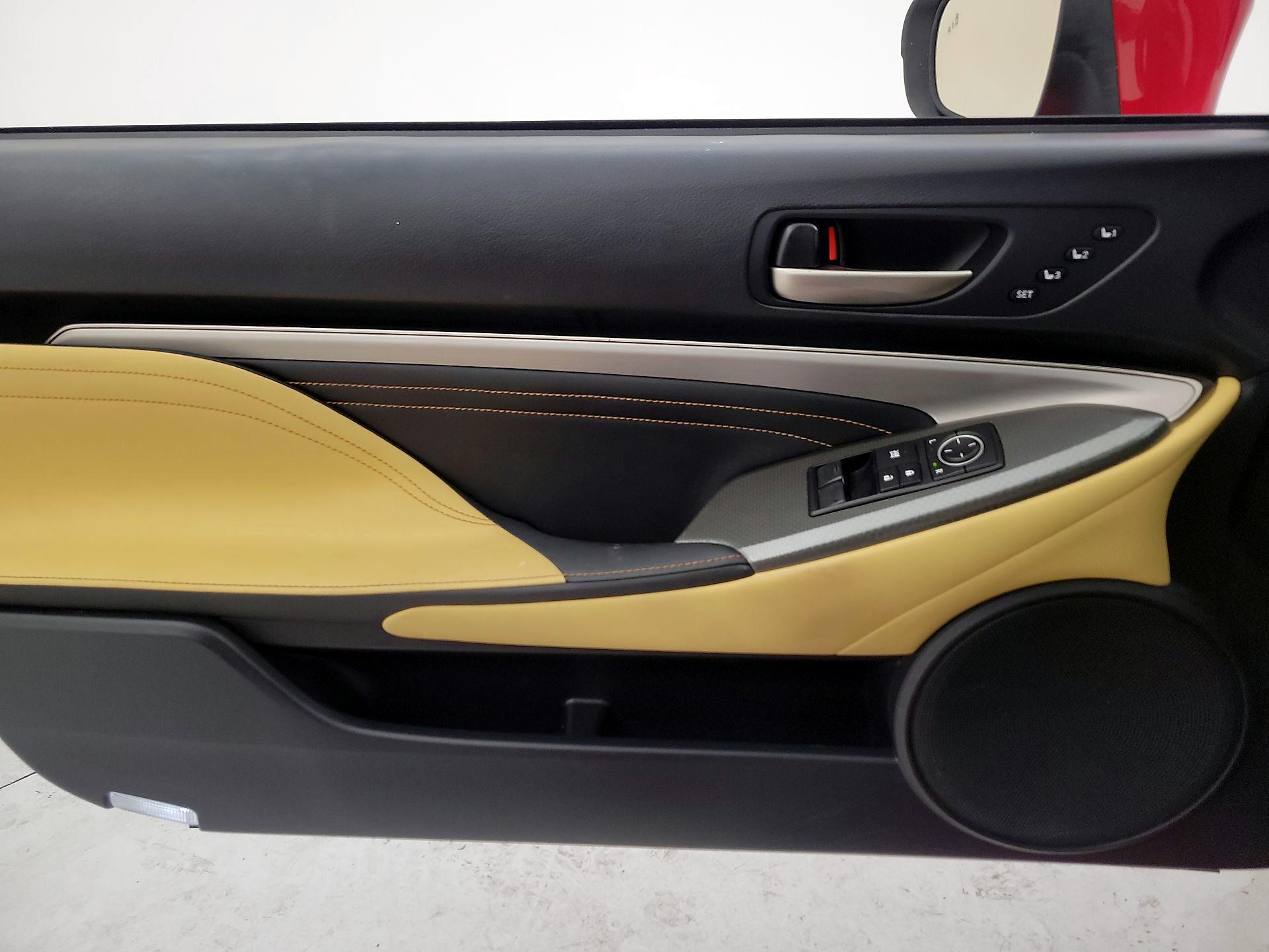 Thumbnail: 2017 Lexus RC - 12