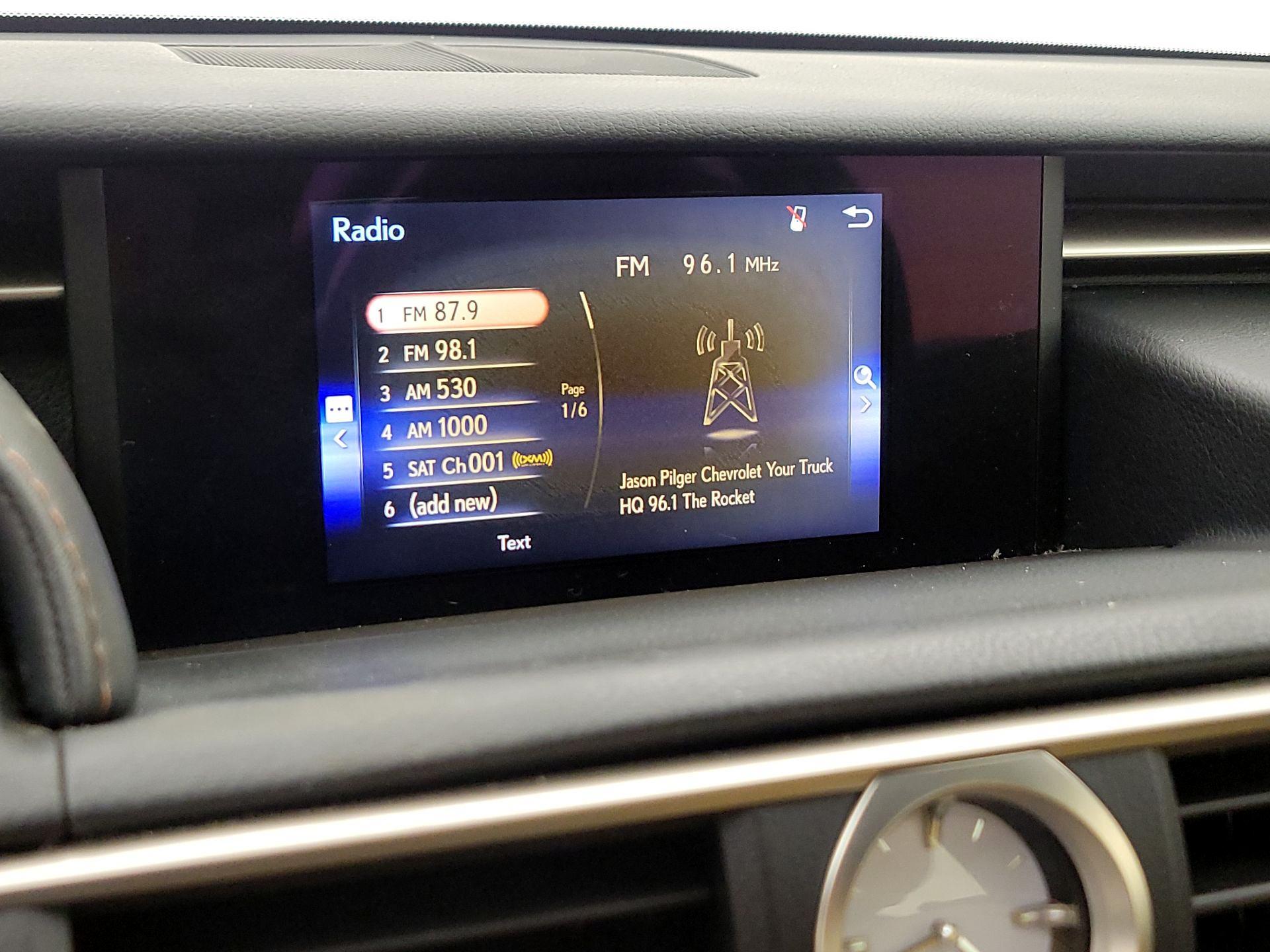 Thumbnail: 2017 Lexus RC - 15