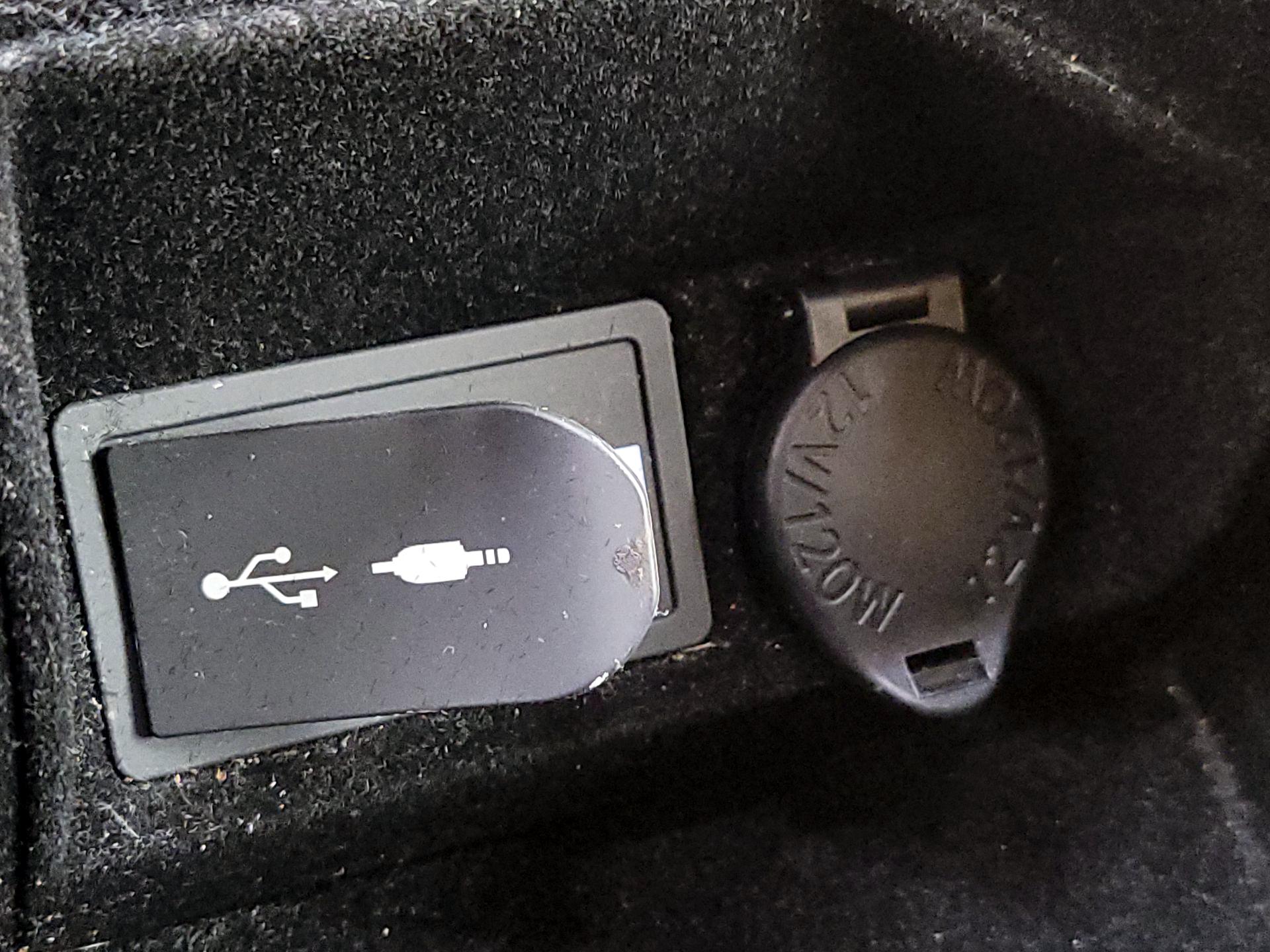 Thumbnail: 2017 Lexus RC - 18