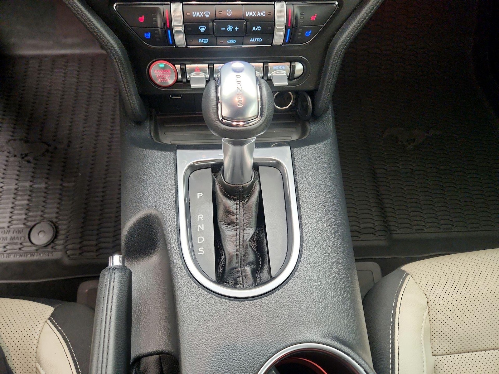 2022 Ford Mustang GT Premium - Photo 19