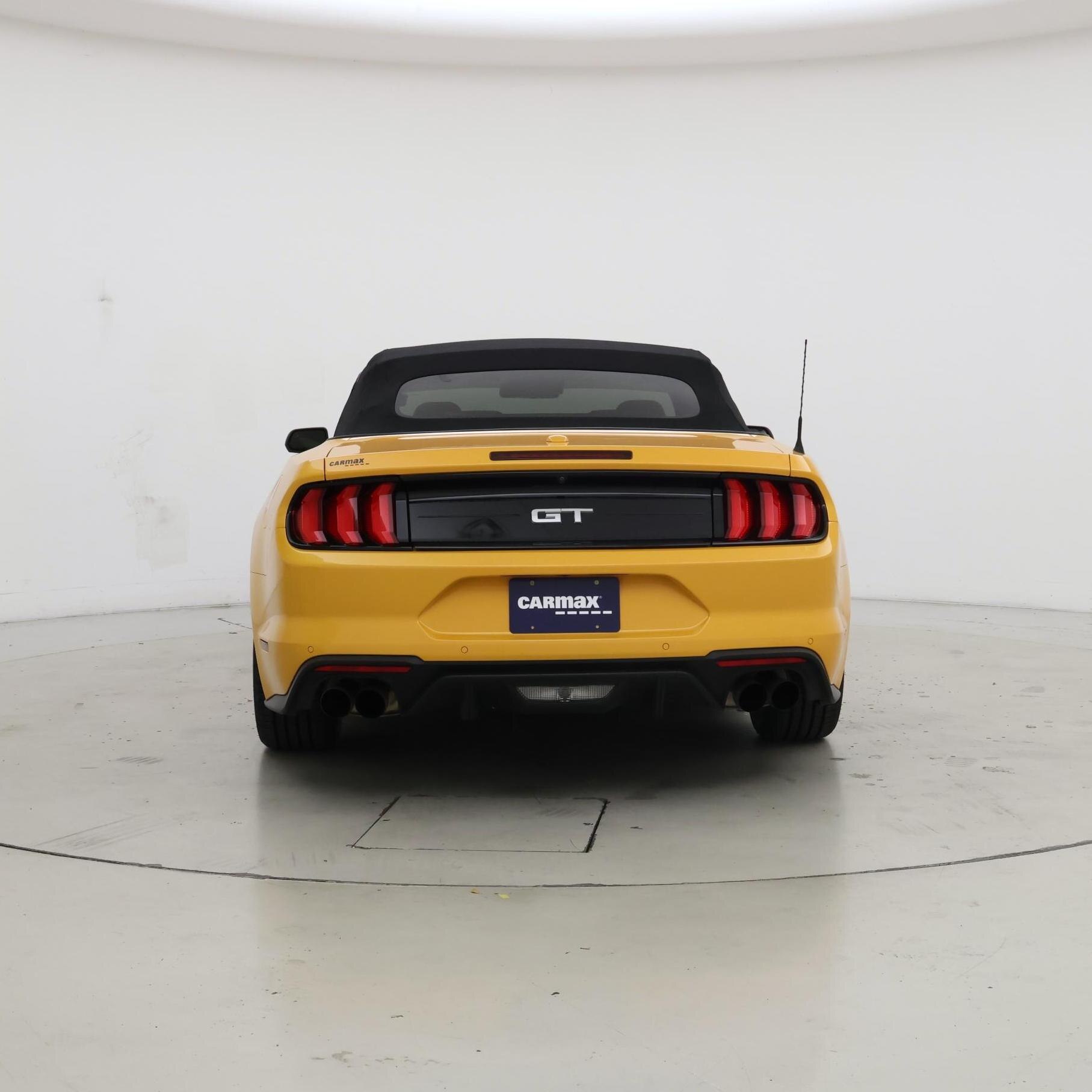 Thumbnail: 2022 Ford Mustang - 6