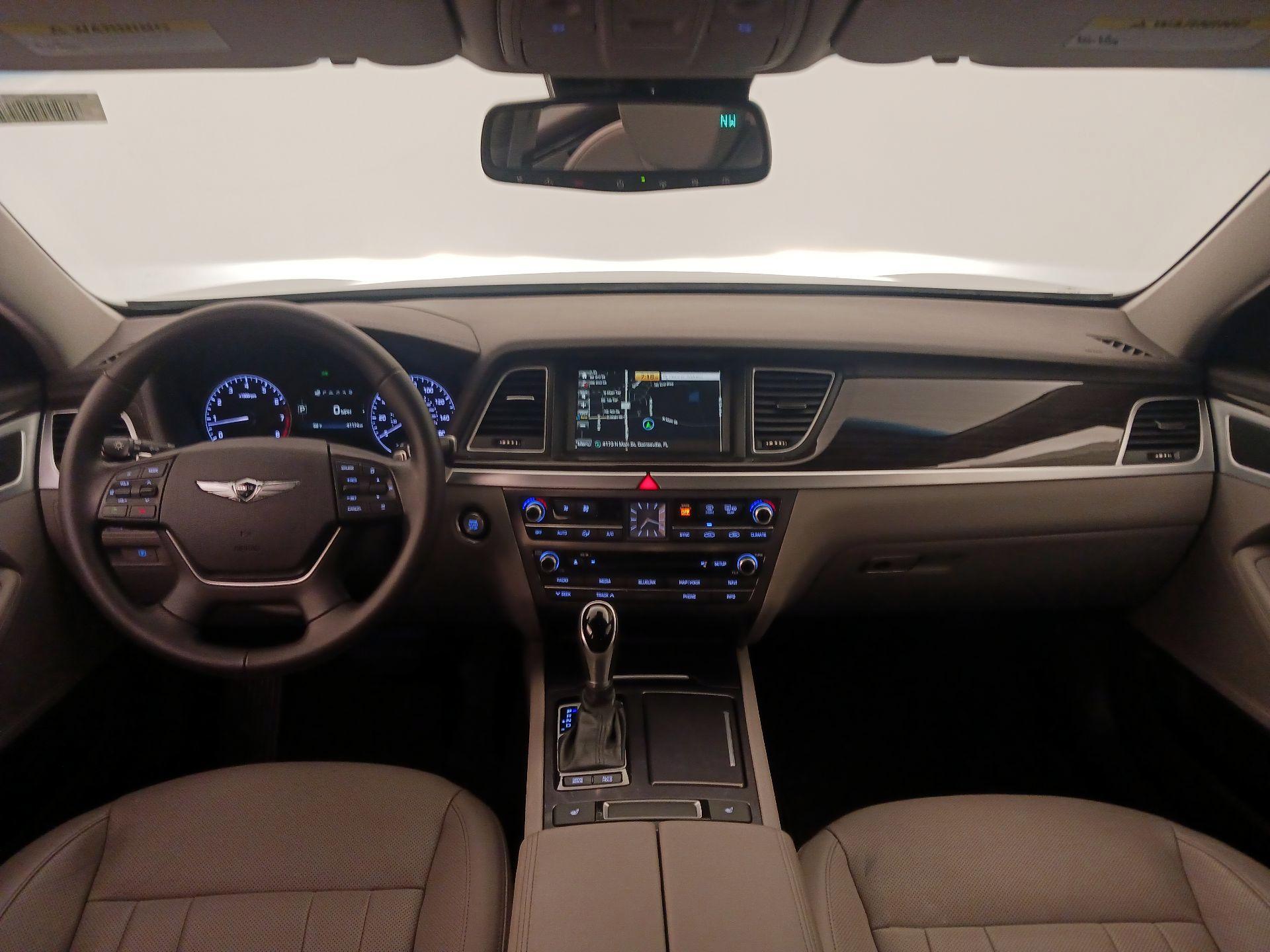 Thumbnail: 2017 Genesis G80 - 9