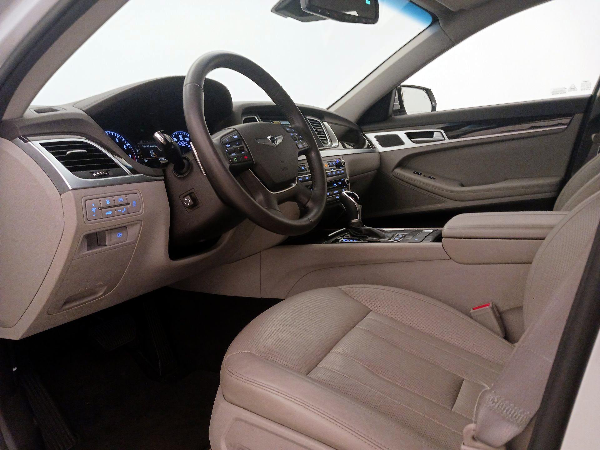 Thumbnail: 2017 Genesis G80 - 11