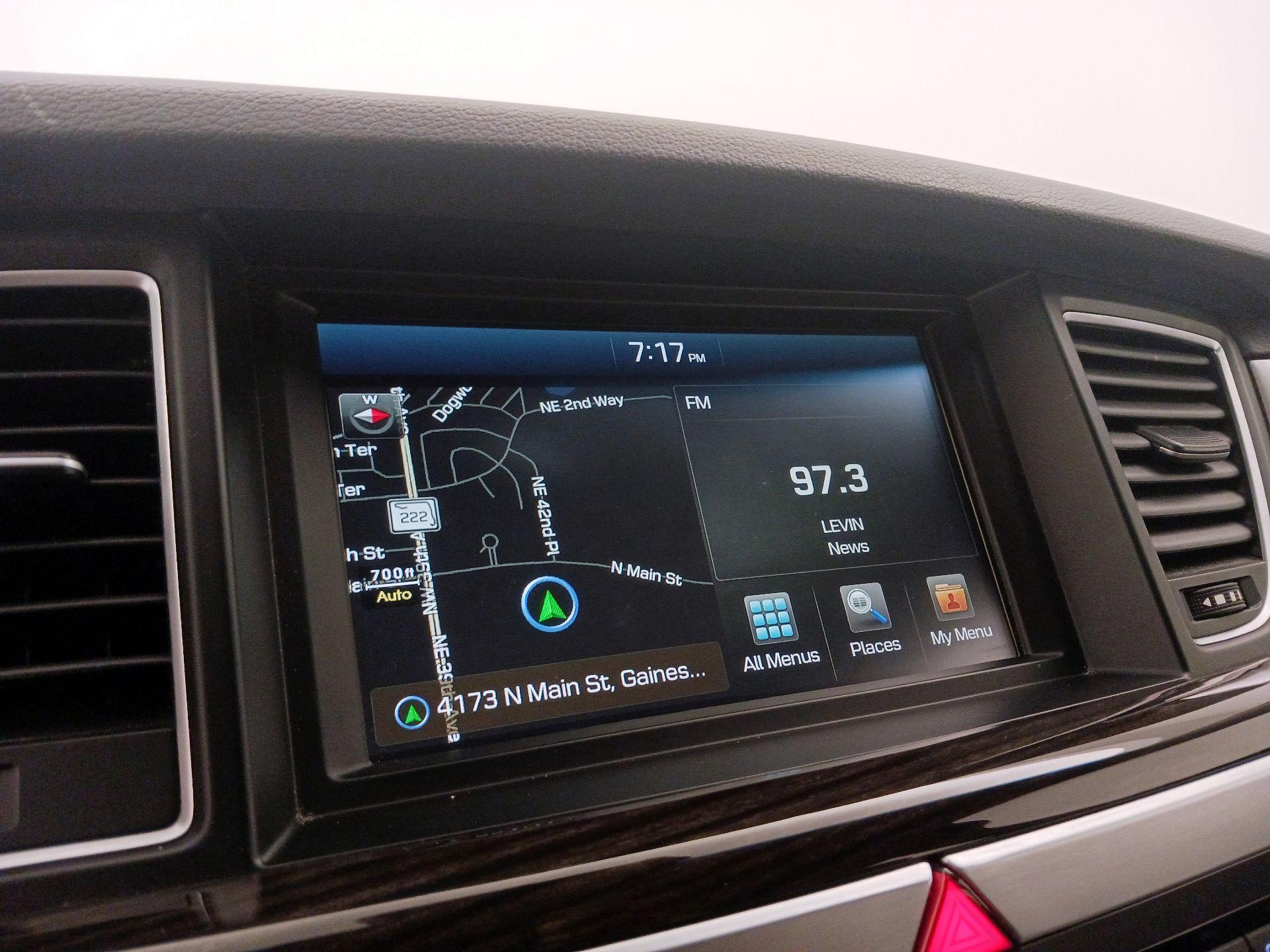 Thumbnail: 2017 Genesis G80 - 16