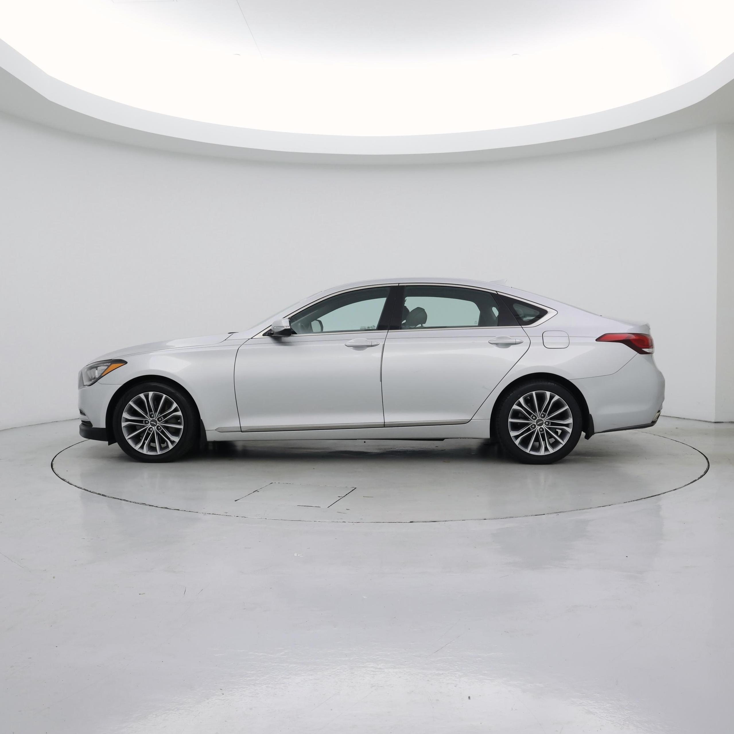 Thumbnail: 2017 Genesis G80 - 3