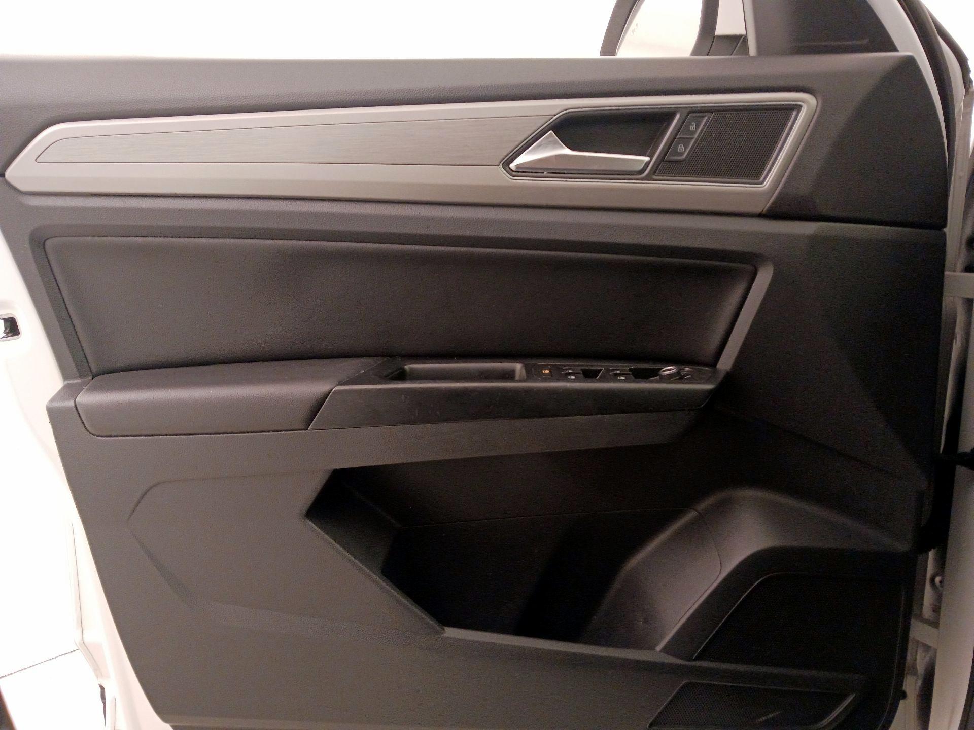 Thumbnail: 2019 Volkswagen Atlas - 12