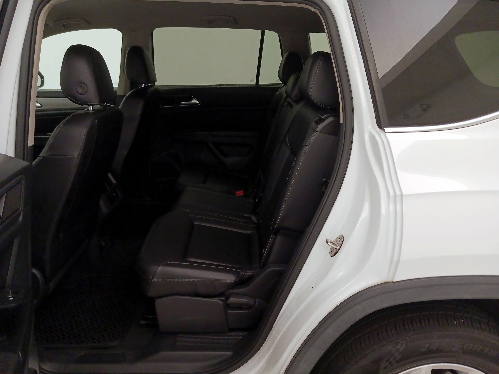 Thumbnail: 2019 Volkswagen Atlas - 19