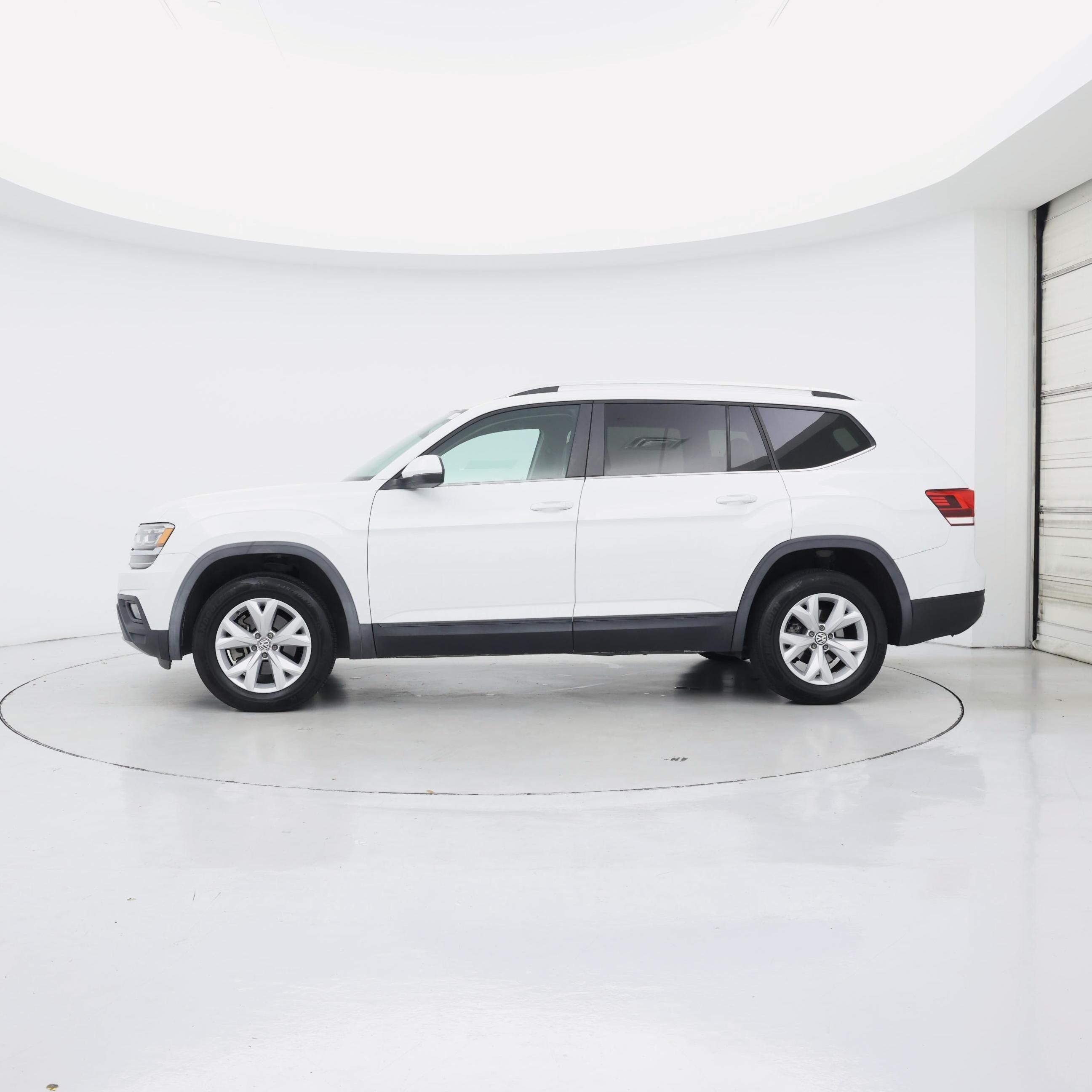 Thumbnail: 2019 Volkswagen Atlas - 3