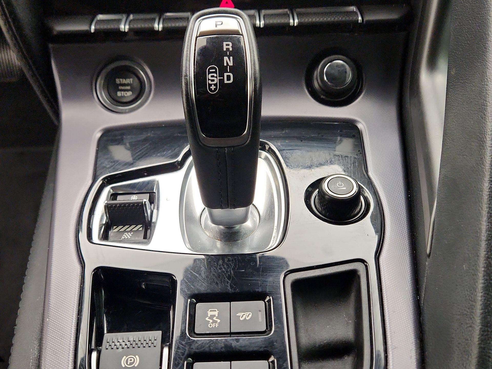 Thumbnail: 2020 Jaguar F-Type - 17