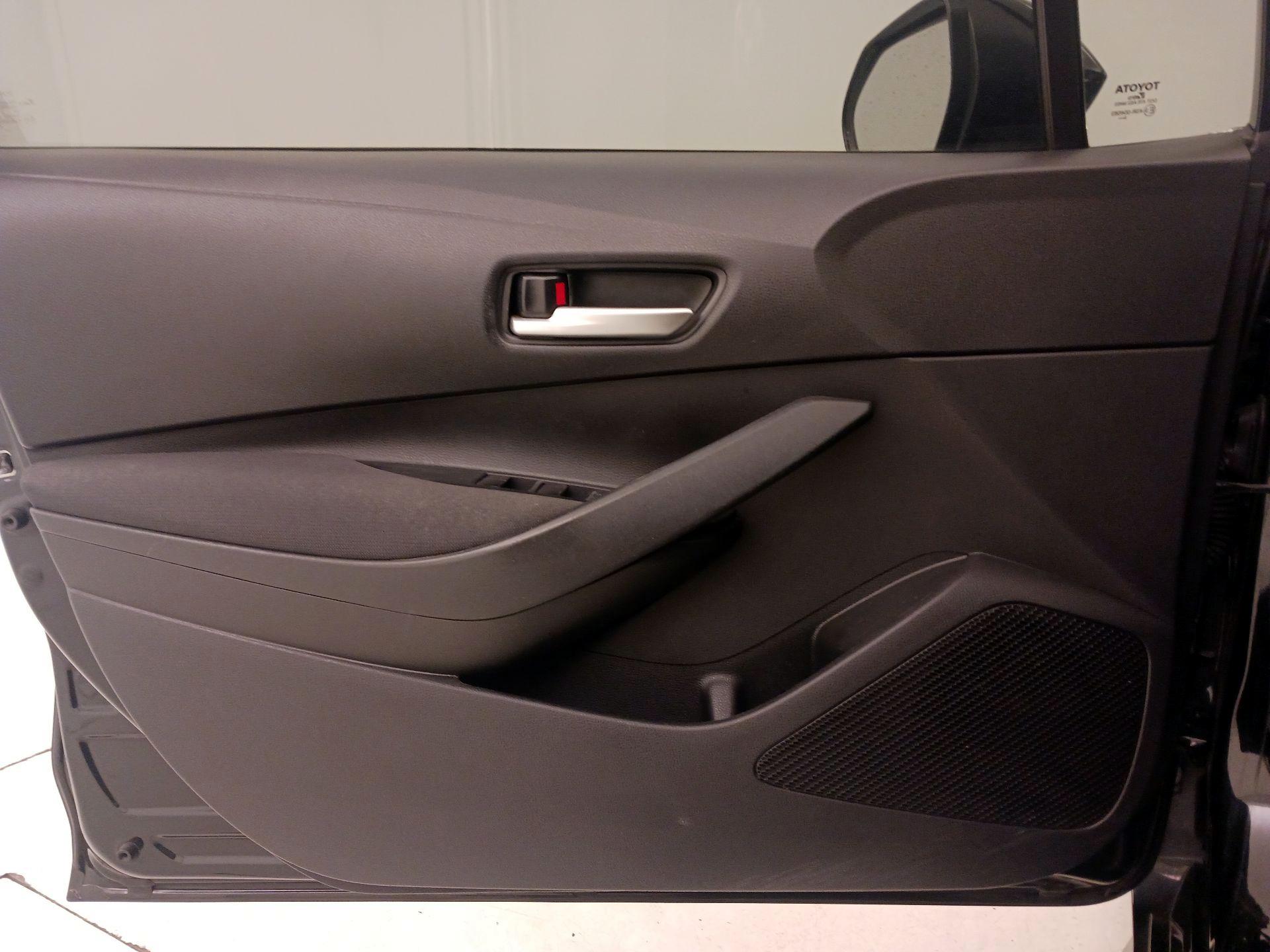 Thumbnail: 2020 Toyota Corolla - 12