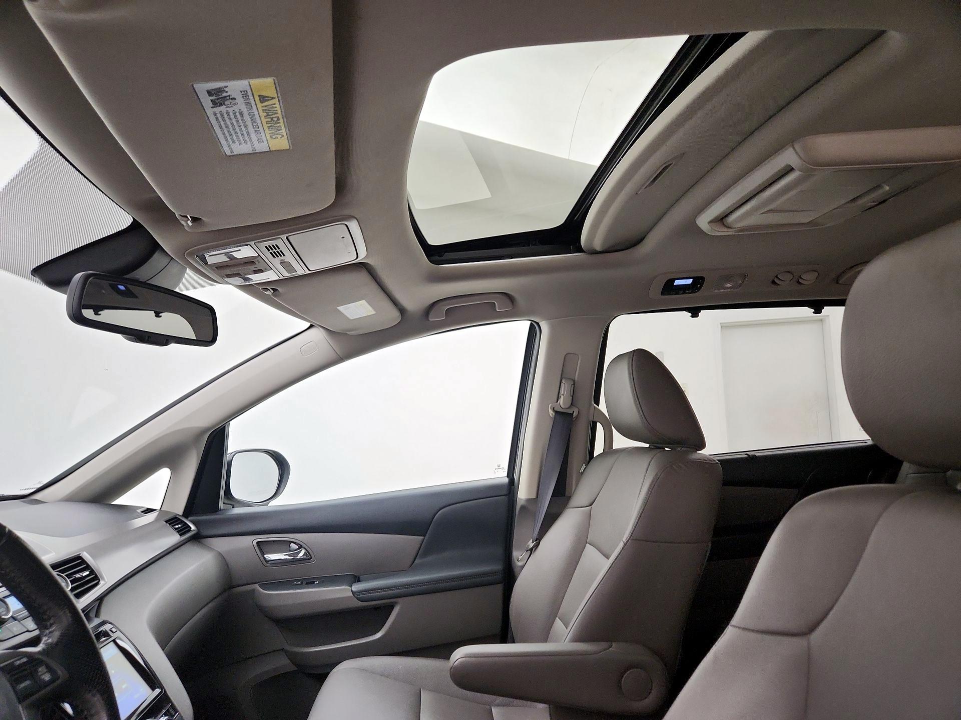 Thumbnail: 2016 Honda Odyssey - 19