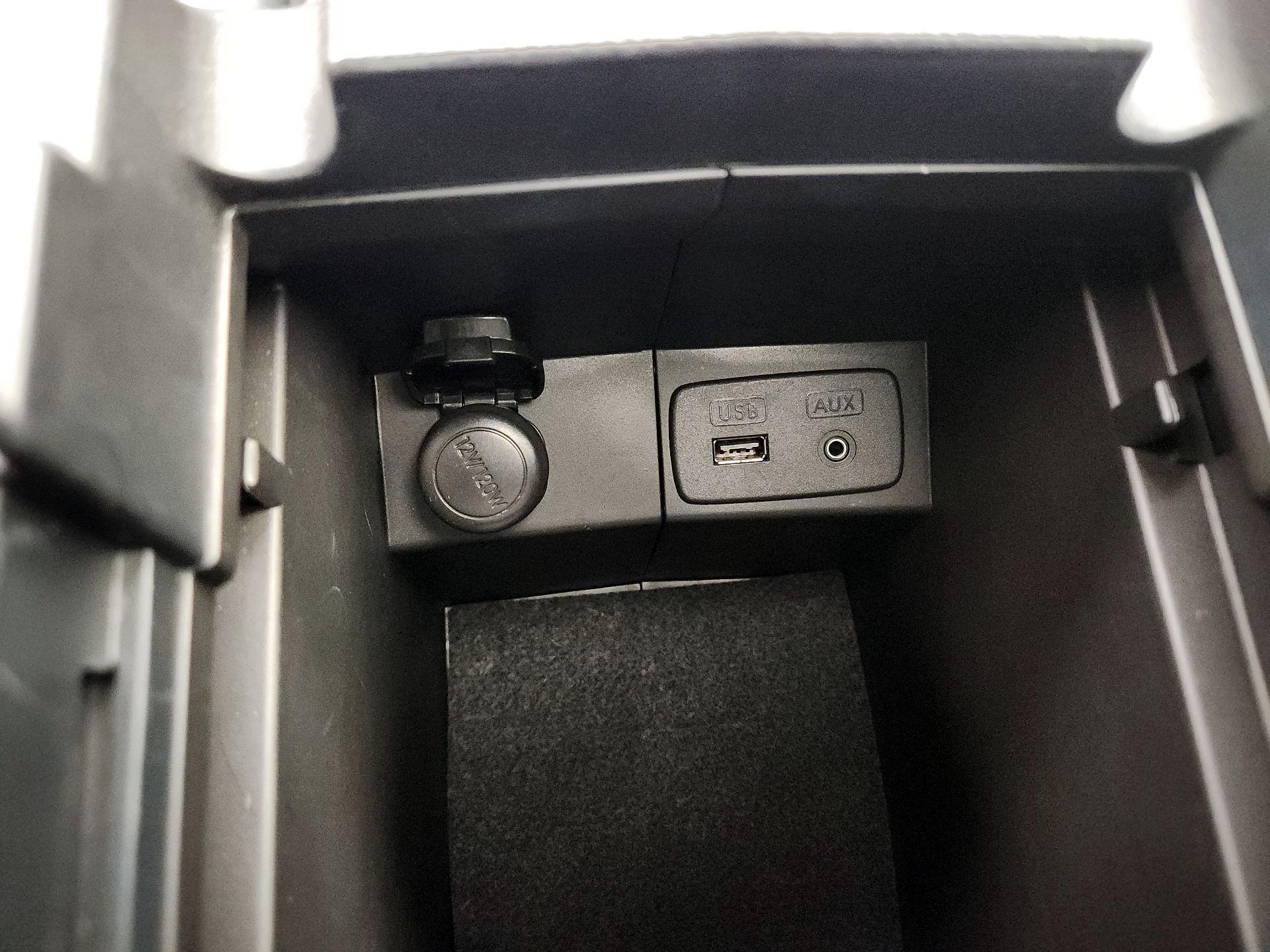 Thumbnail: 2014 Subaru Forester - 18