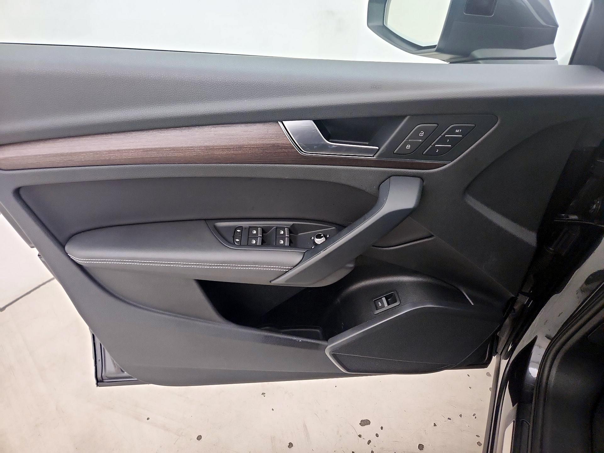 Thumbnail: 2021 Audi Q5 - 12