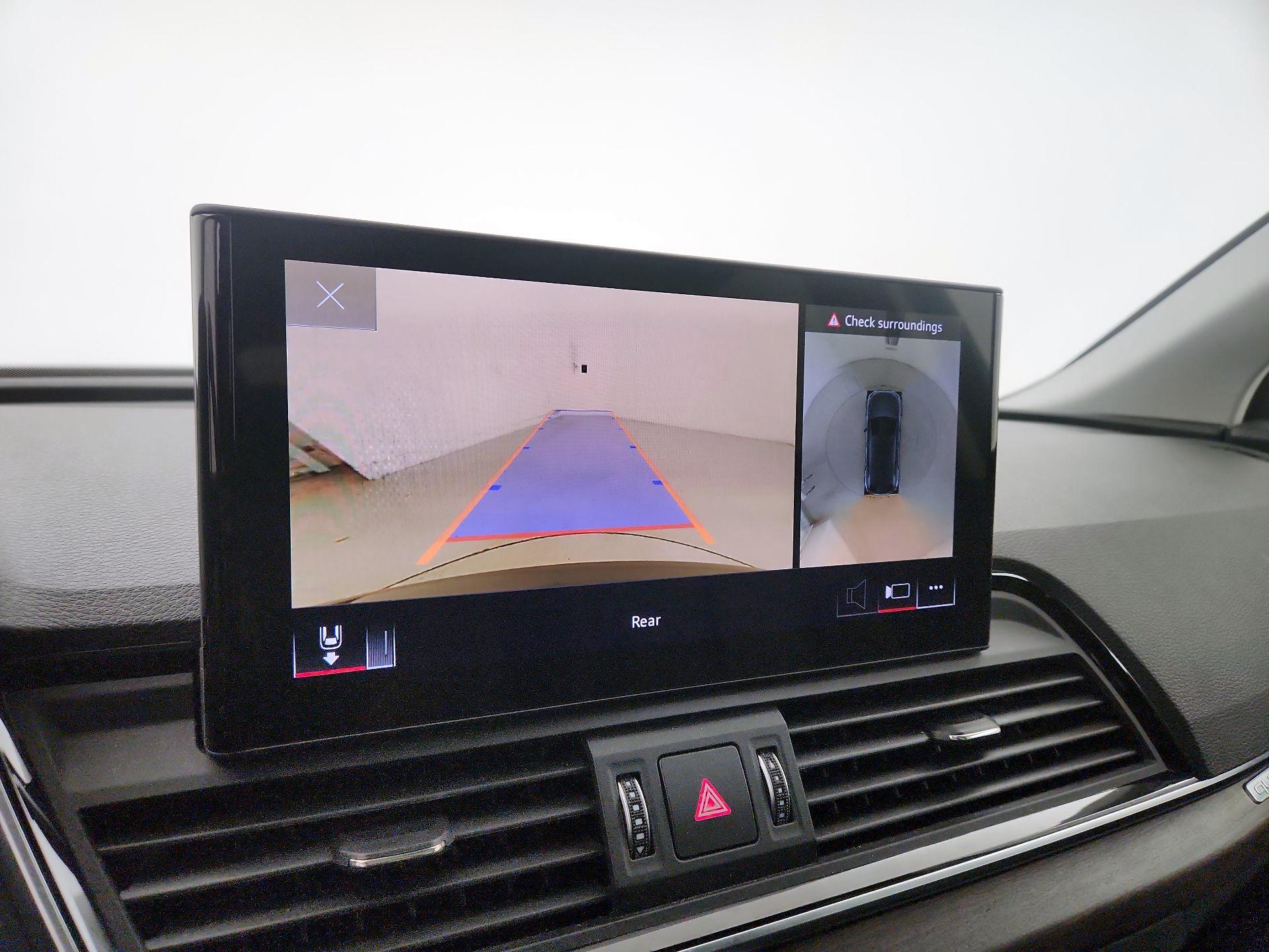 Thumbnail: 2021 Audi Q5 - 14