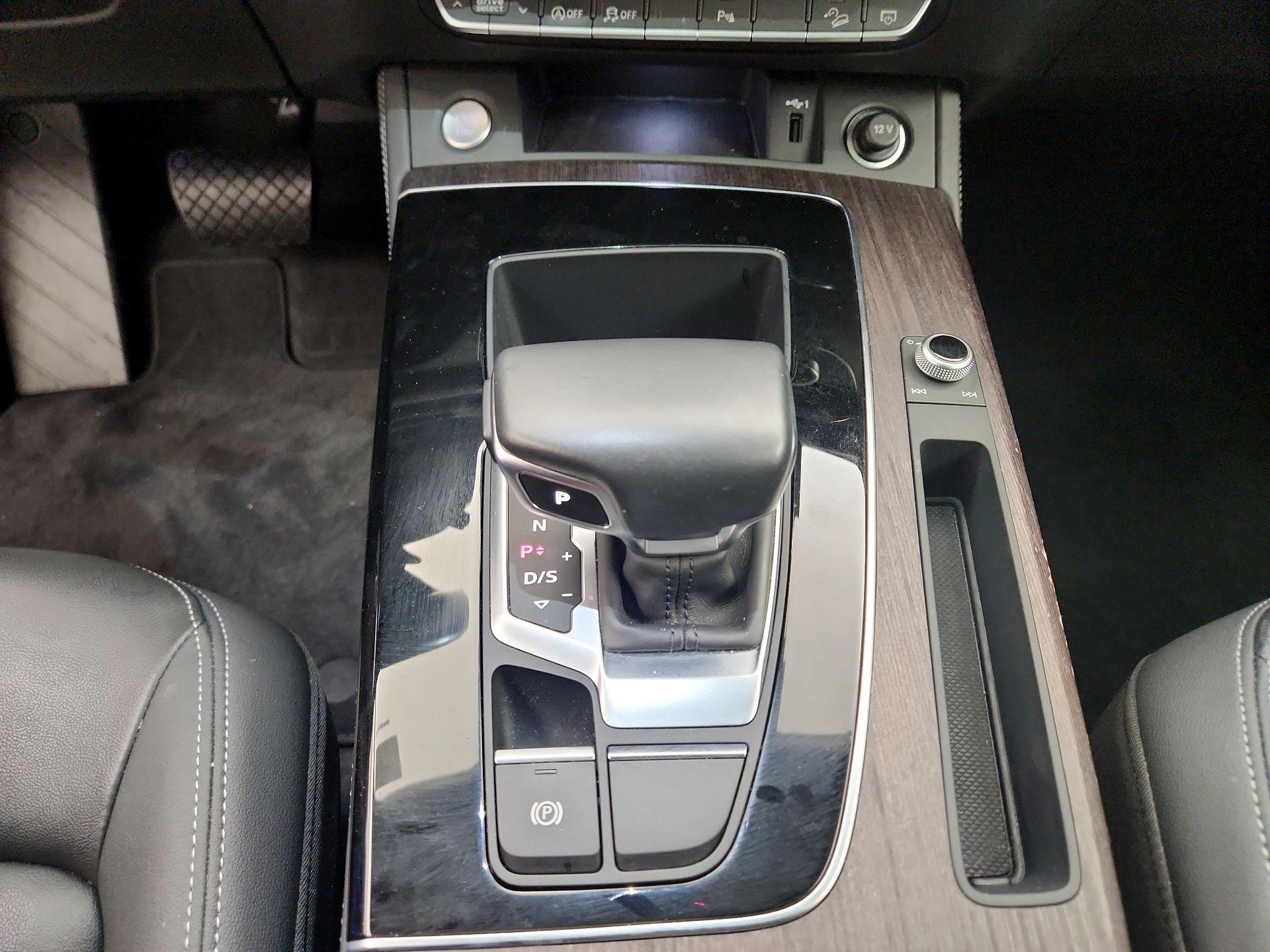 Thumbnail: 2021 Audi Q5 - 17