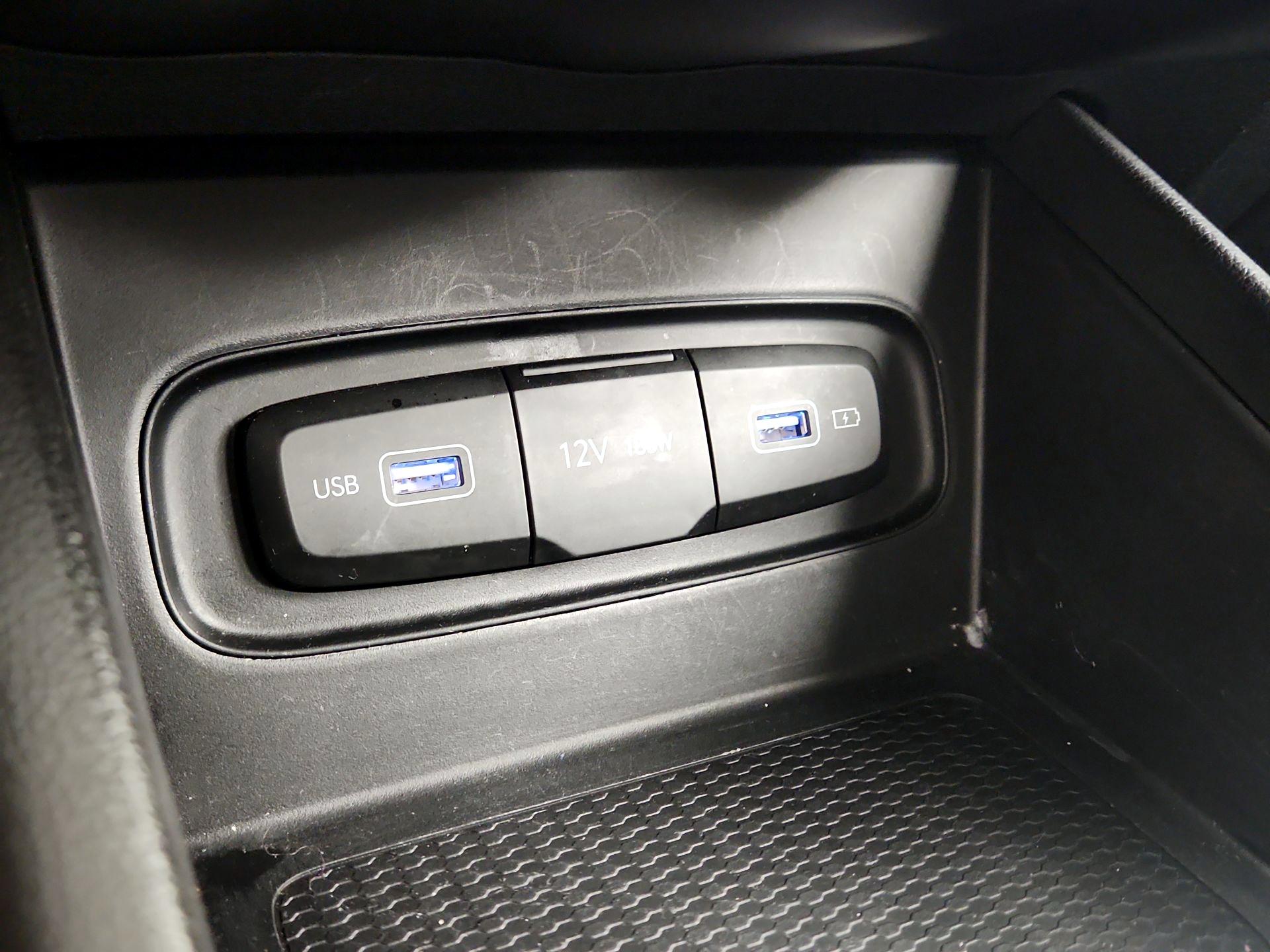 Thumbnail: 2022 Hyundai Venue - 18