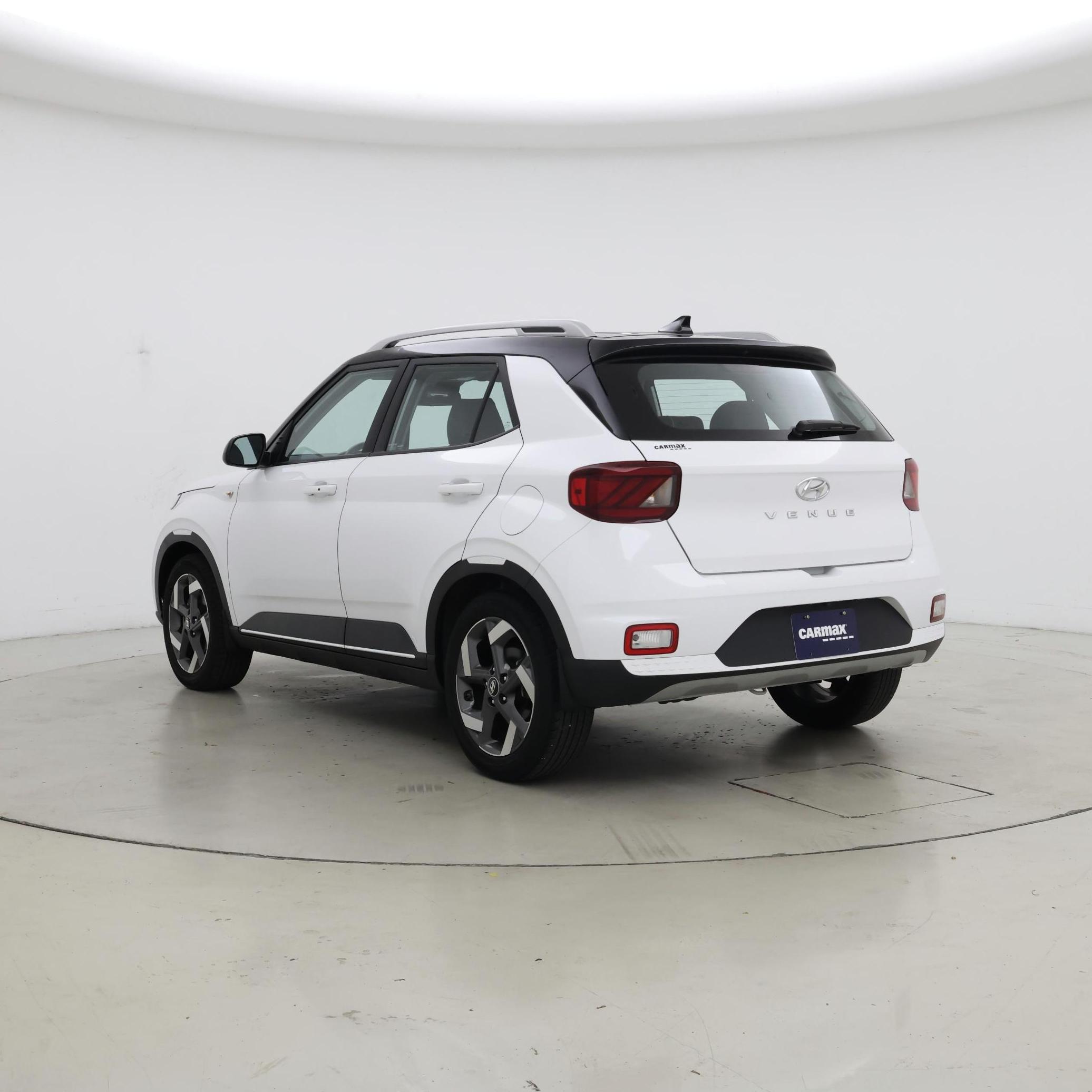 Thumbnail: 2022 Hyundai Venue - 2