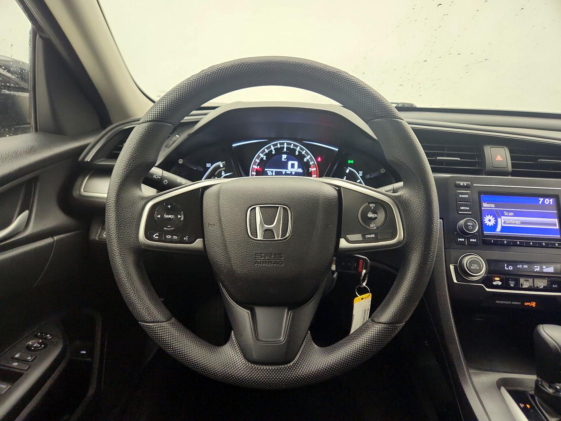 Thumbnail: 2016 Honda Civic - 10
