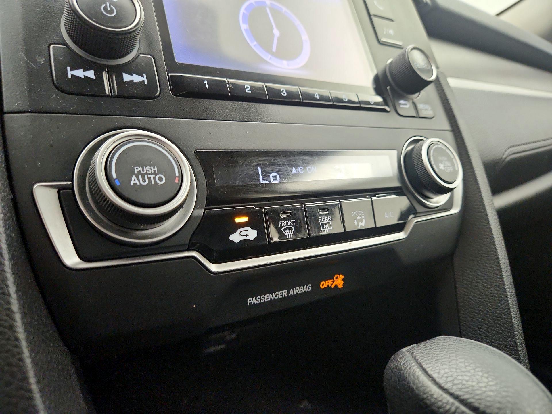 Thumbnail: 2016 Honda Civic - 16