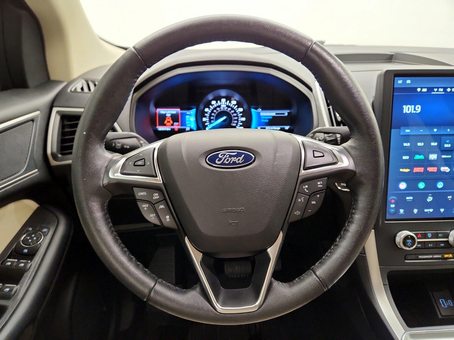 Thumbnail: 2022 Ford Edge - 10