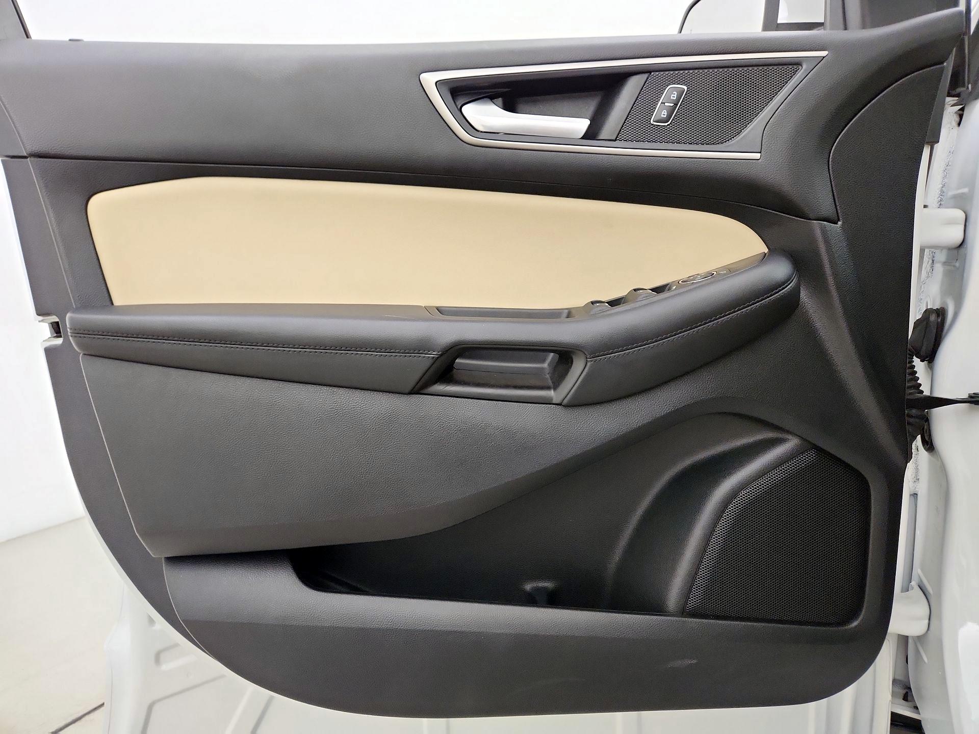 Thumbnail: 2022 Ford Edge - 12
