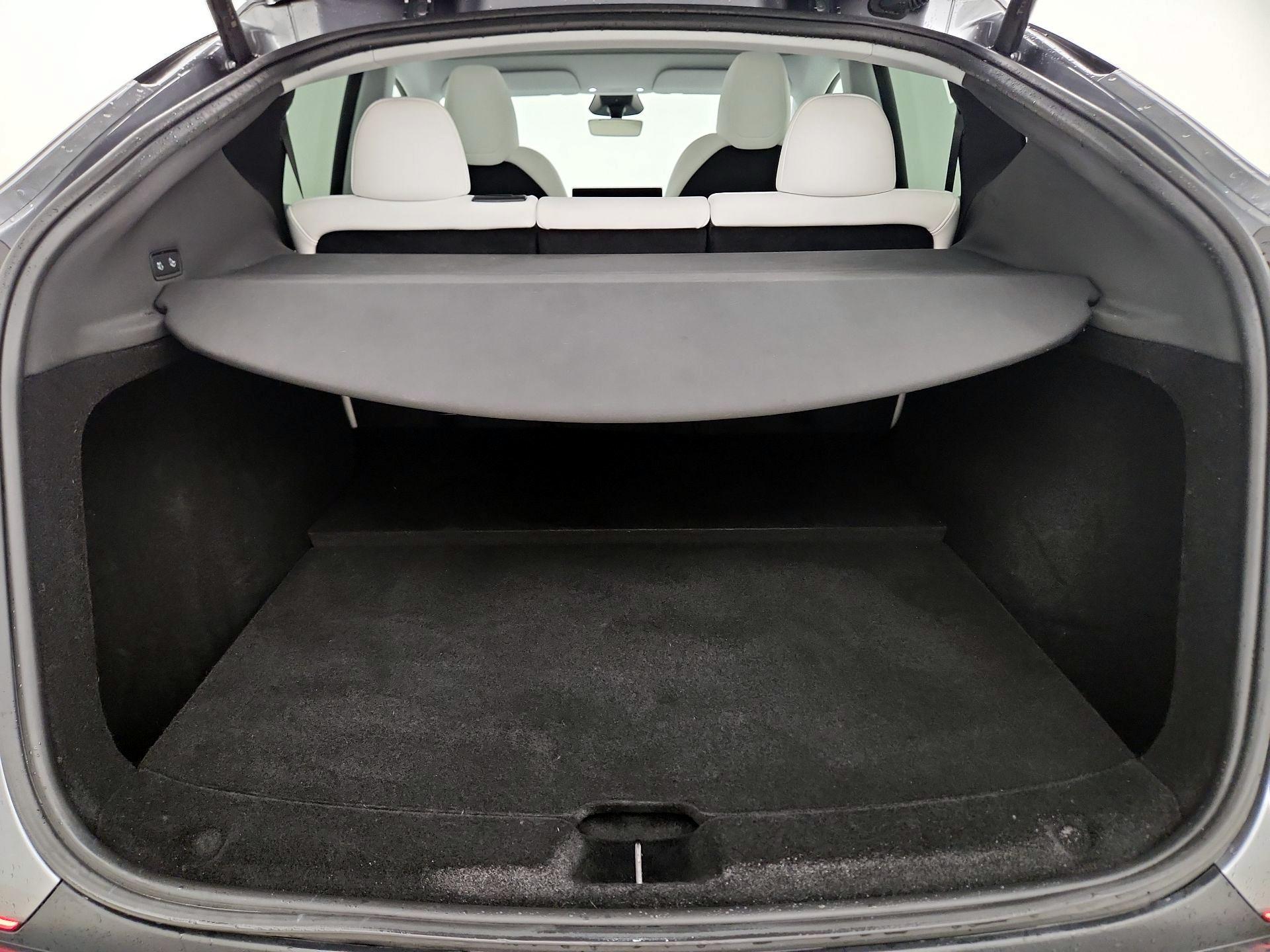 Thumbnail: 2026 Tesla Model Y - 20