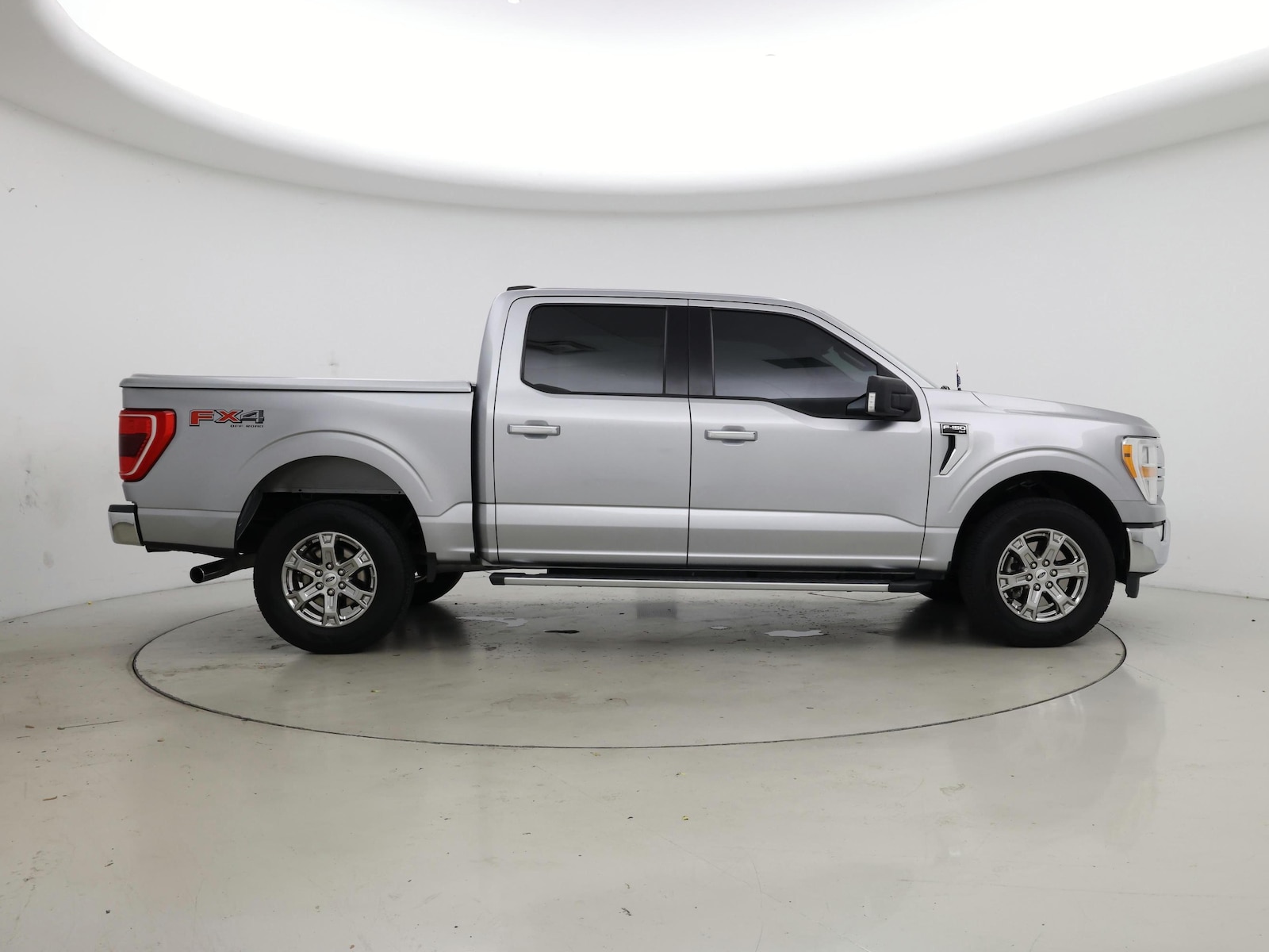 2021 Ford F-150 XLT - Photo 8