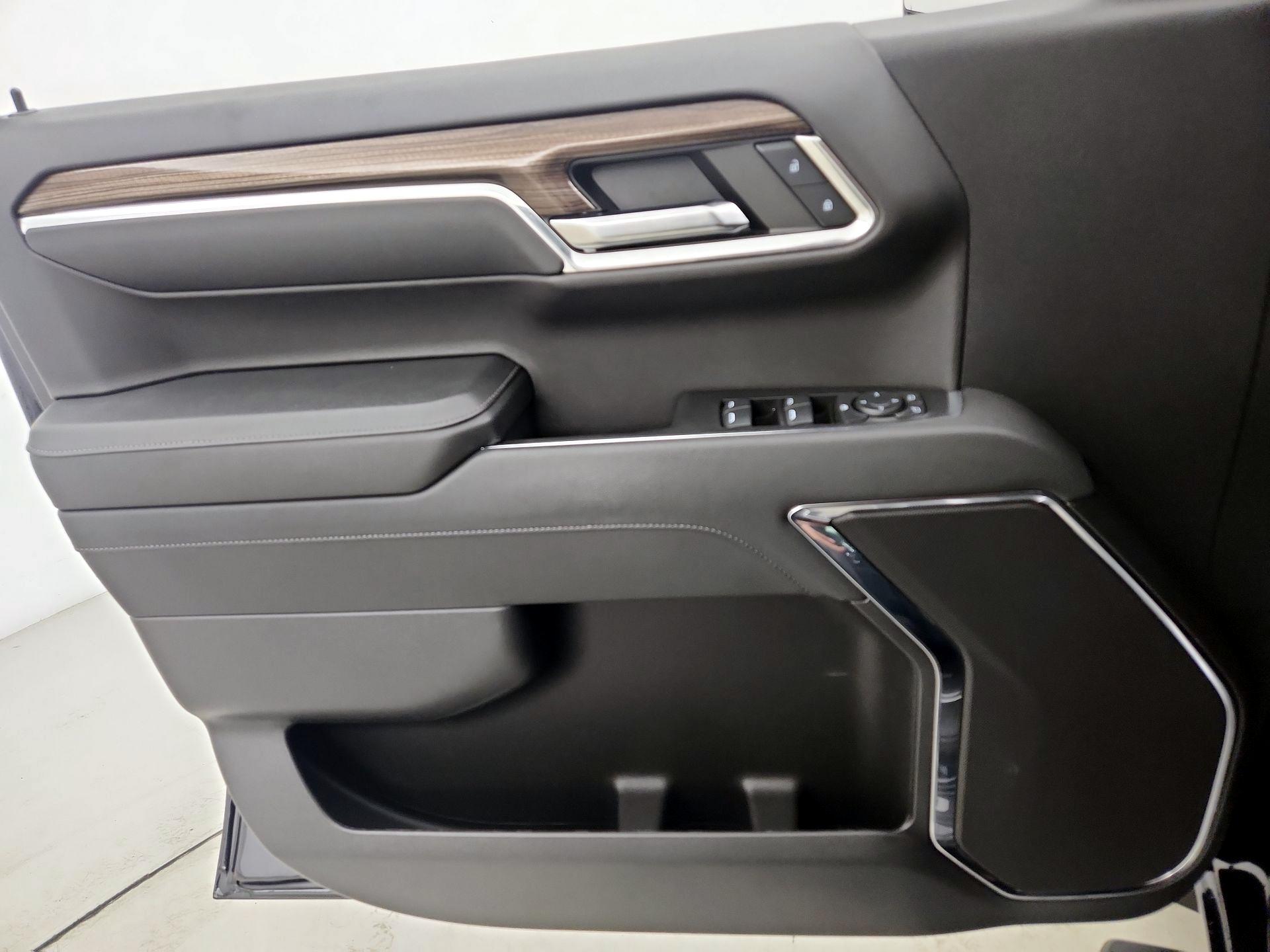 Thumbnail: 2024 Chevrolet Silverado 1500 - 12