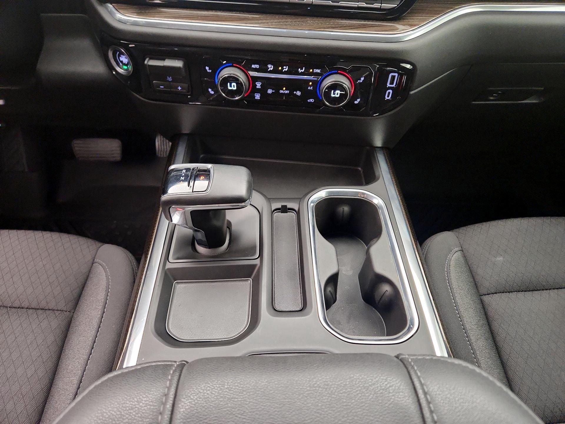 Thumbnail: 2024 Chevrolet Silverado 1500 - 18