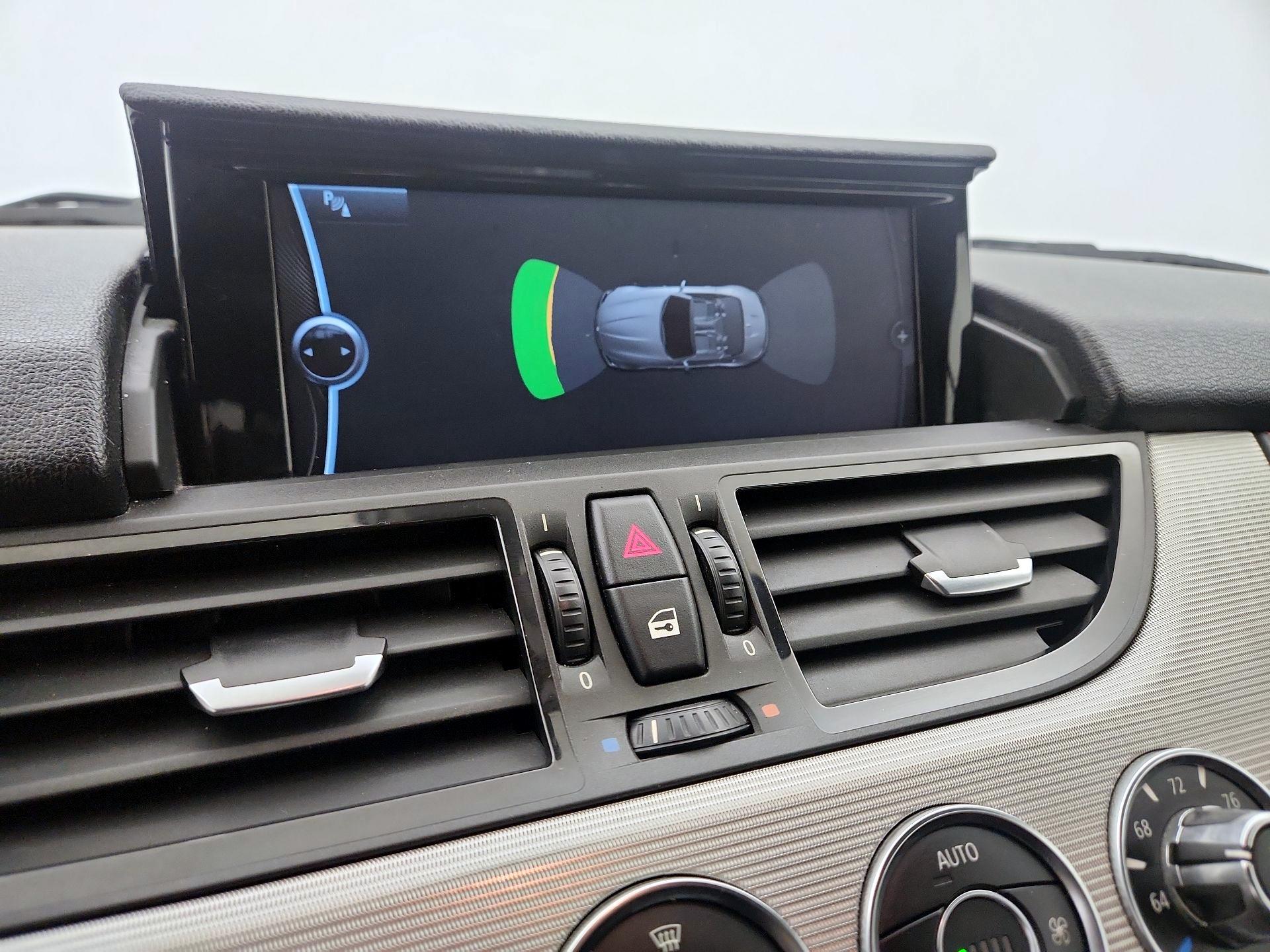 Thumbnail: 2014 BMW Z4 - 13