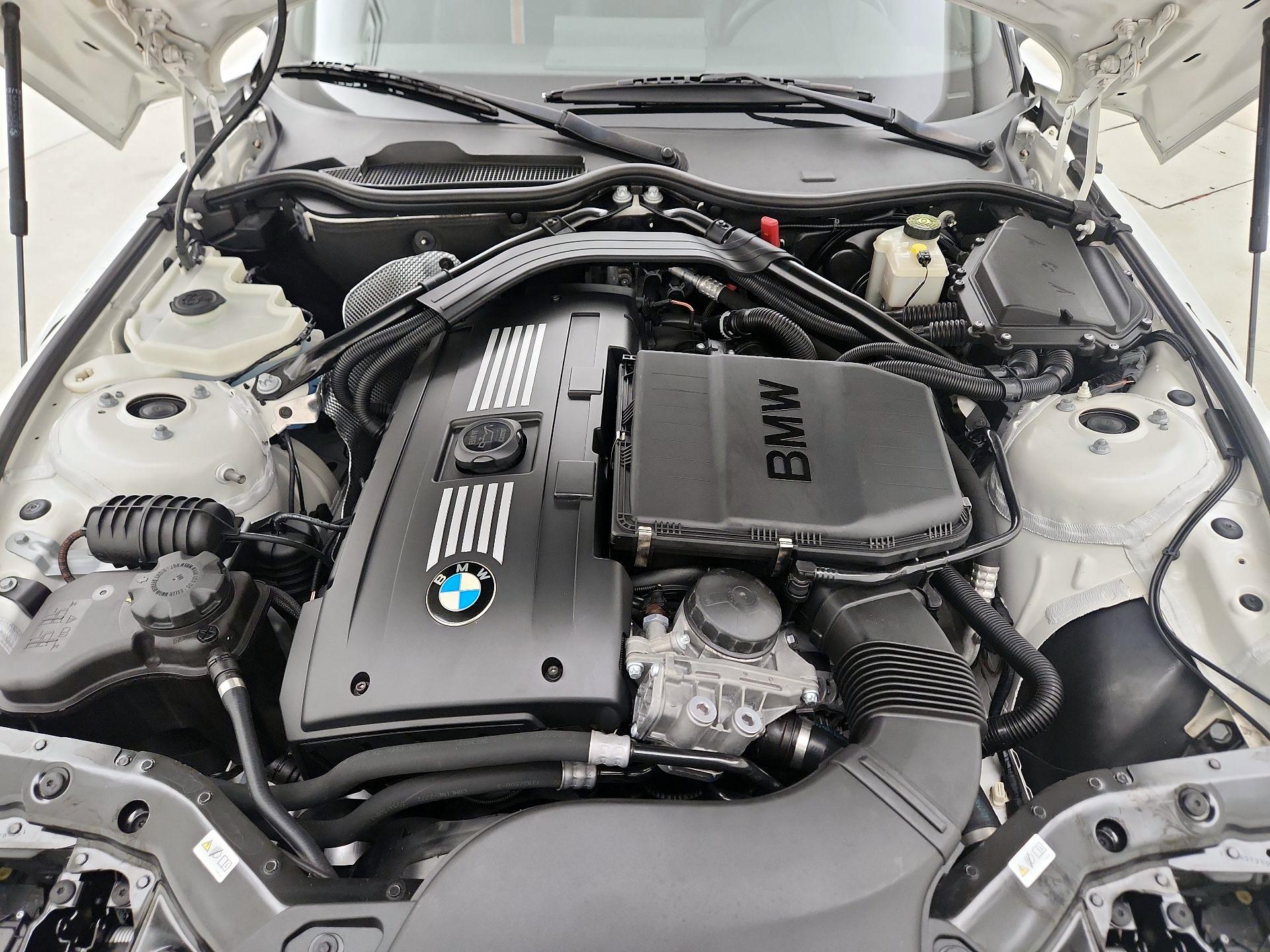 Thumbnail: 2014 BMW Z4 - 18