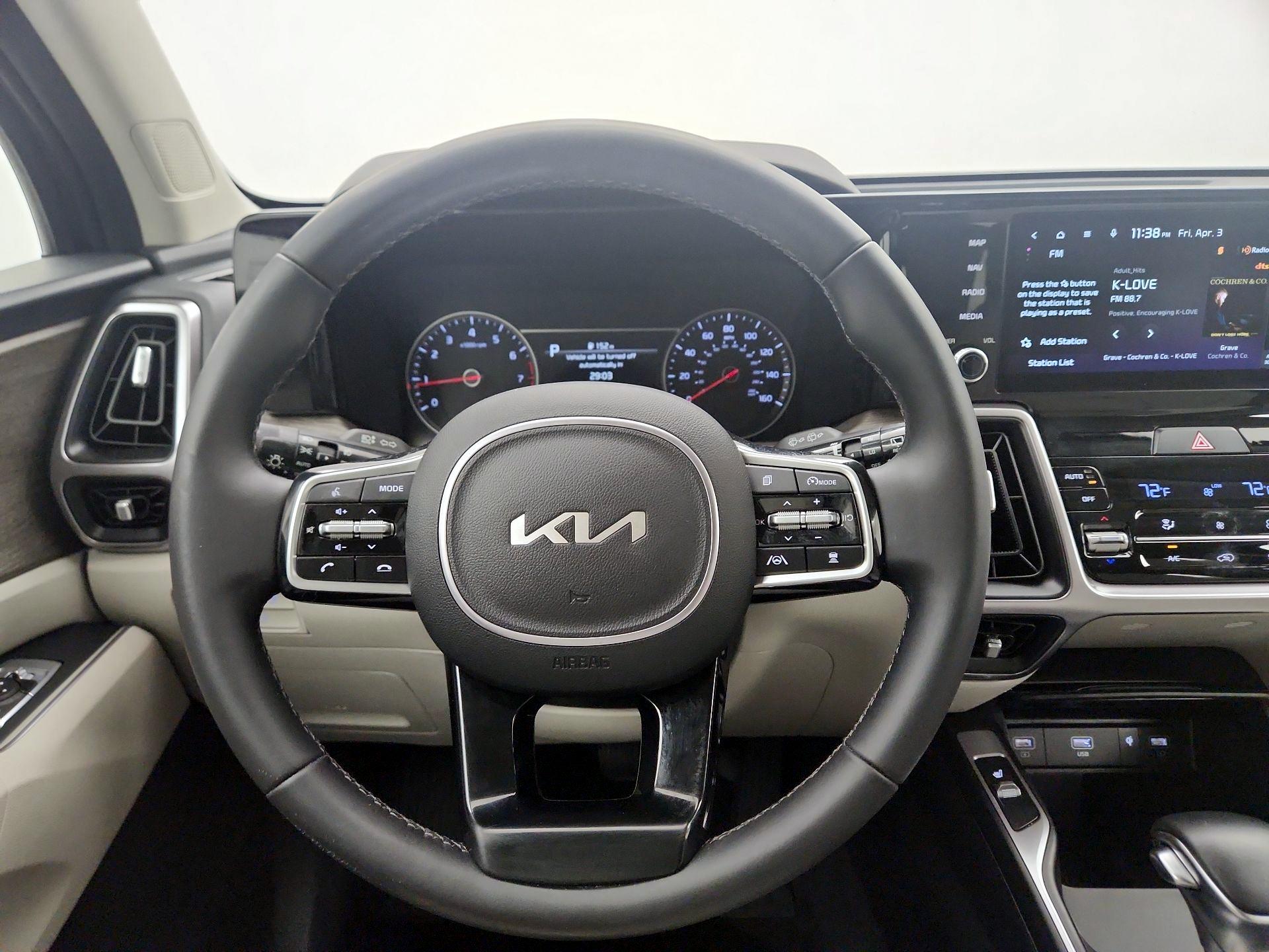 Thumbnail: 2023 Kia Sorento - 10