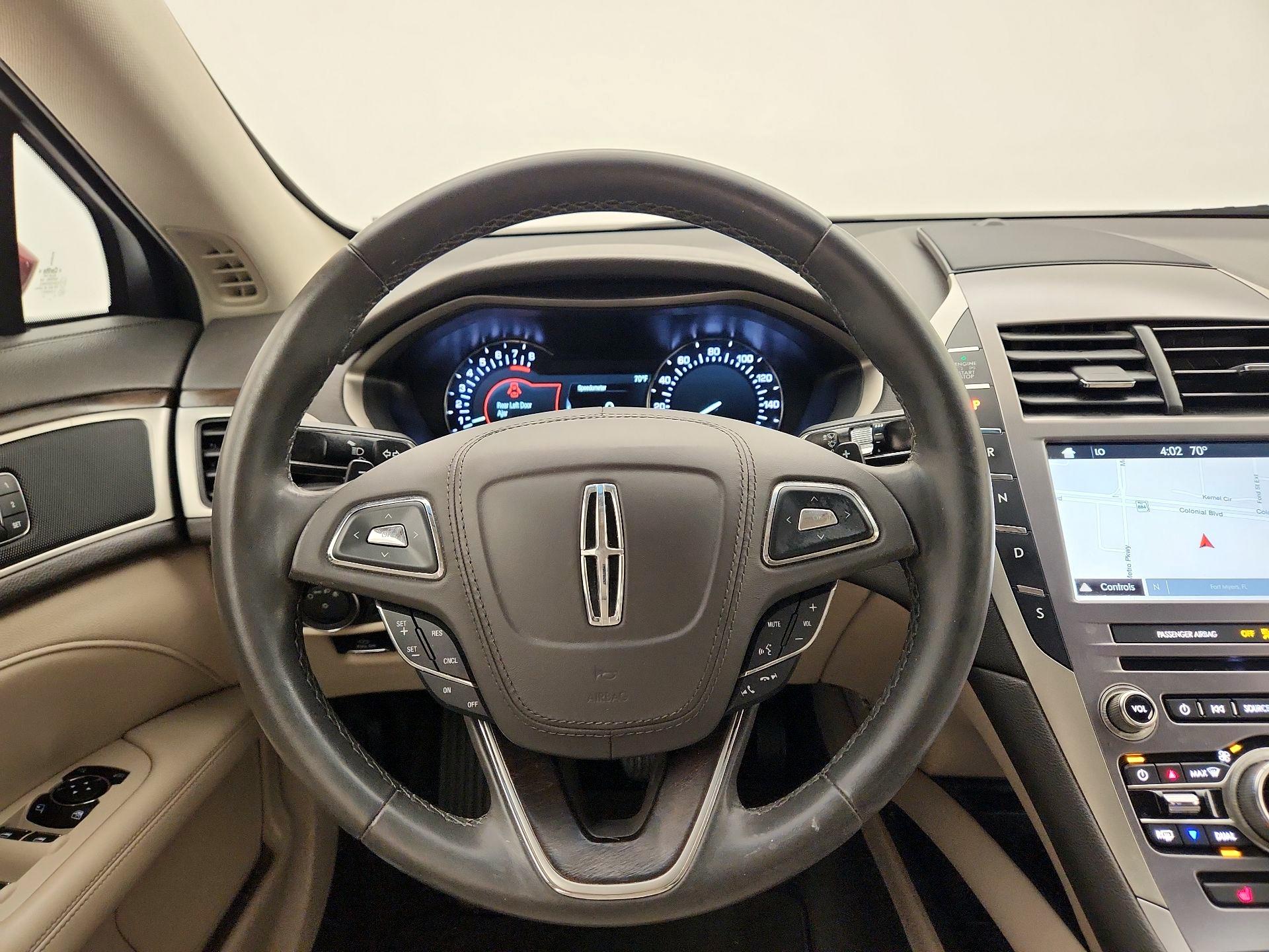 Thumbnail: 2018 Lincoln MKZ - 10